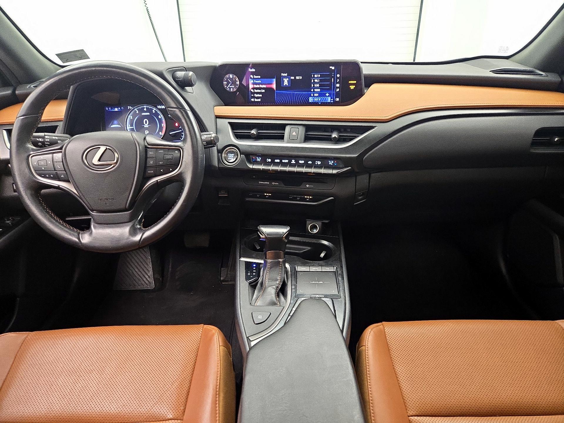 Thumbnail: 2019 Lexus UX - 9