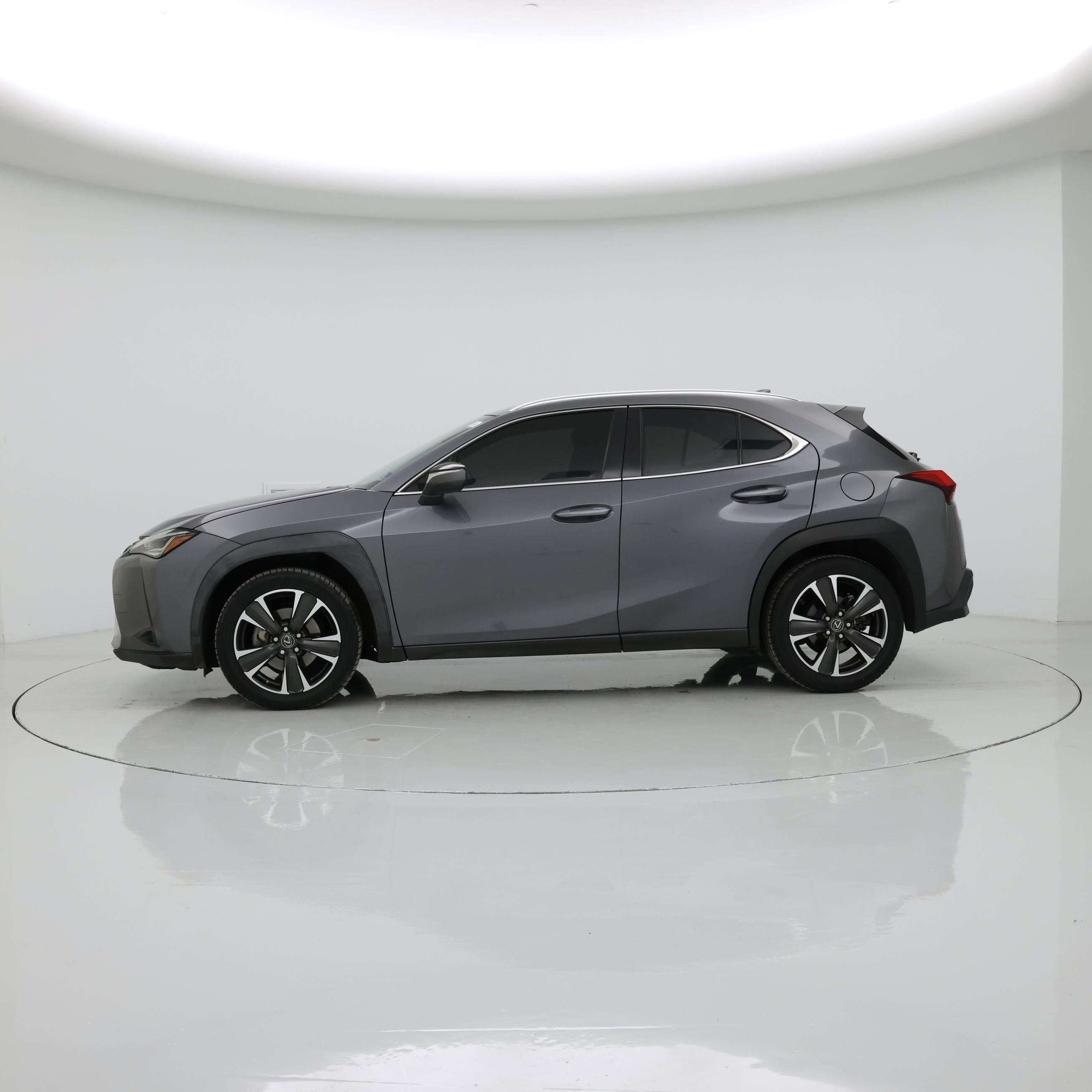 Thumbnail: 2019 Lexus UX - 3