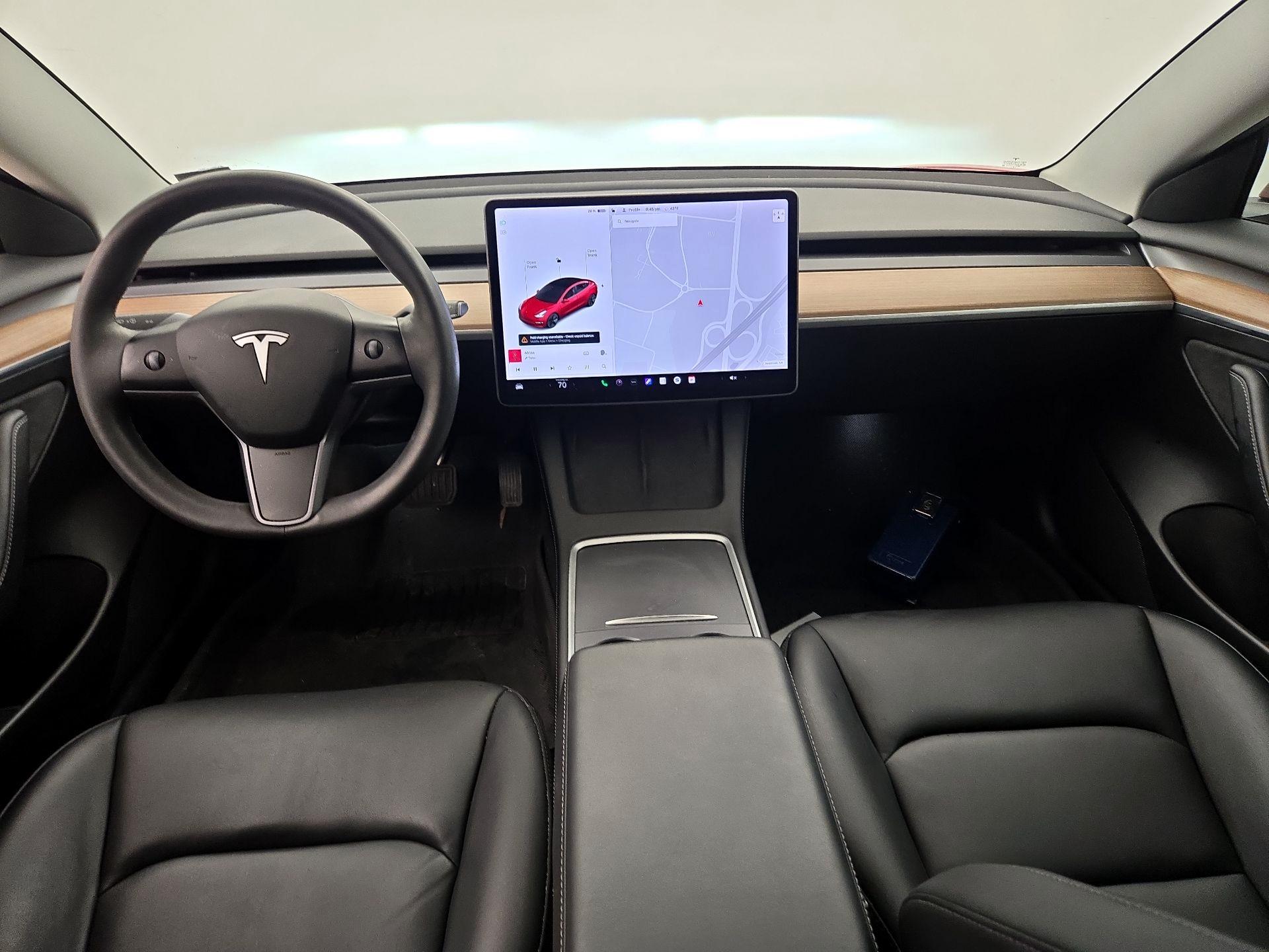 Thumbnail: 2021 Tesla Model 3 - 9