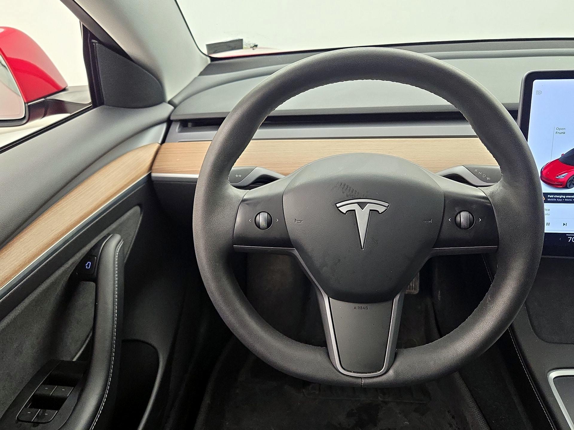 Thumbnail: 2021 Tesla Model 3 - 10