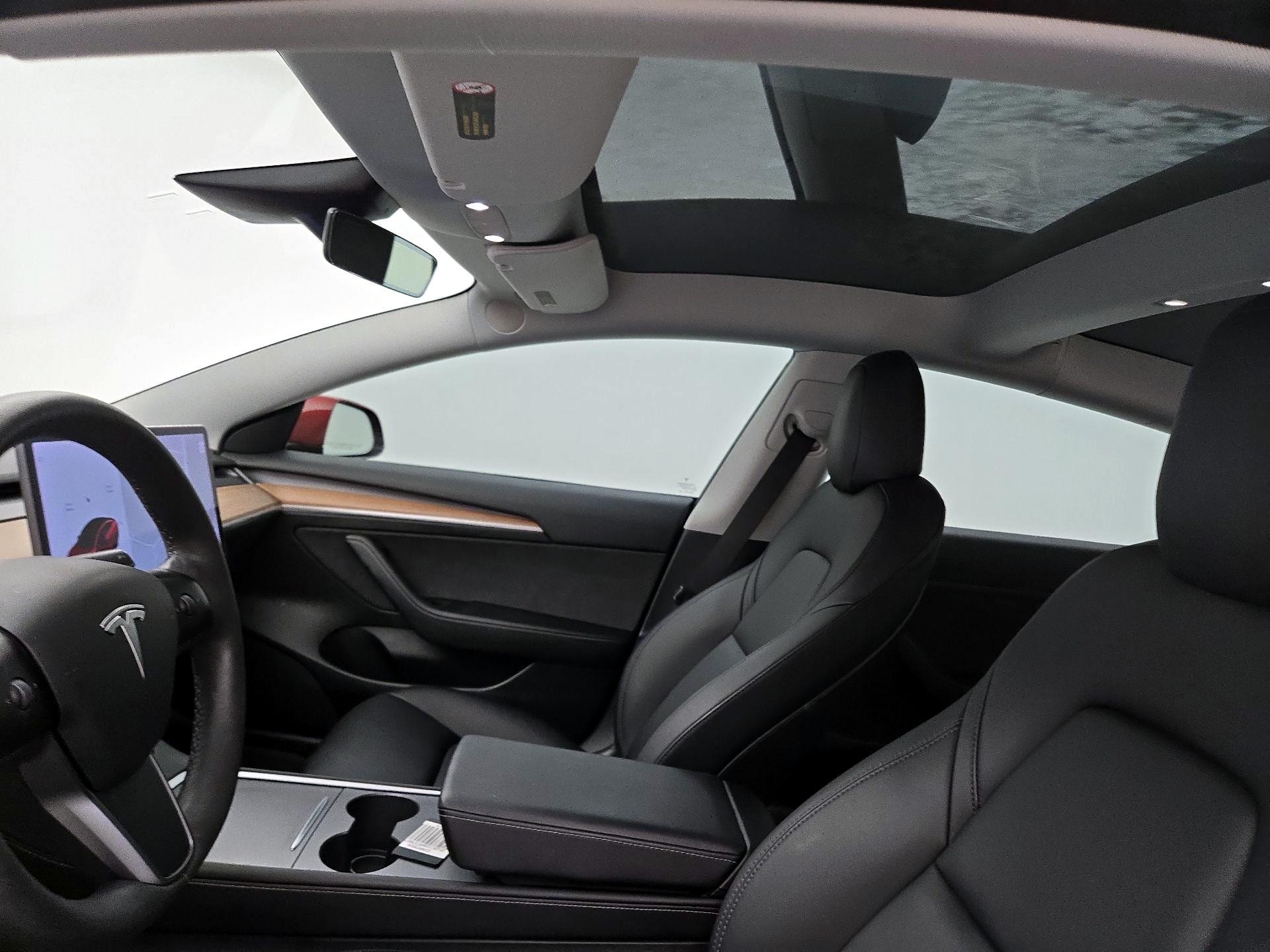 Thumbnail: 2021 Tesla Model 3 - 19