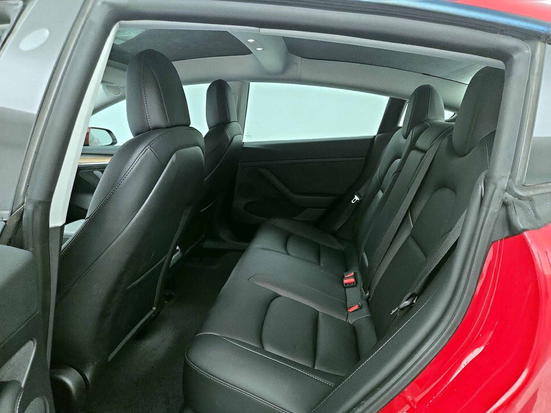 Thumbnail: 2021 Tesla Model 3 - 20