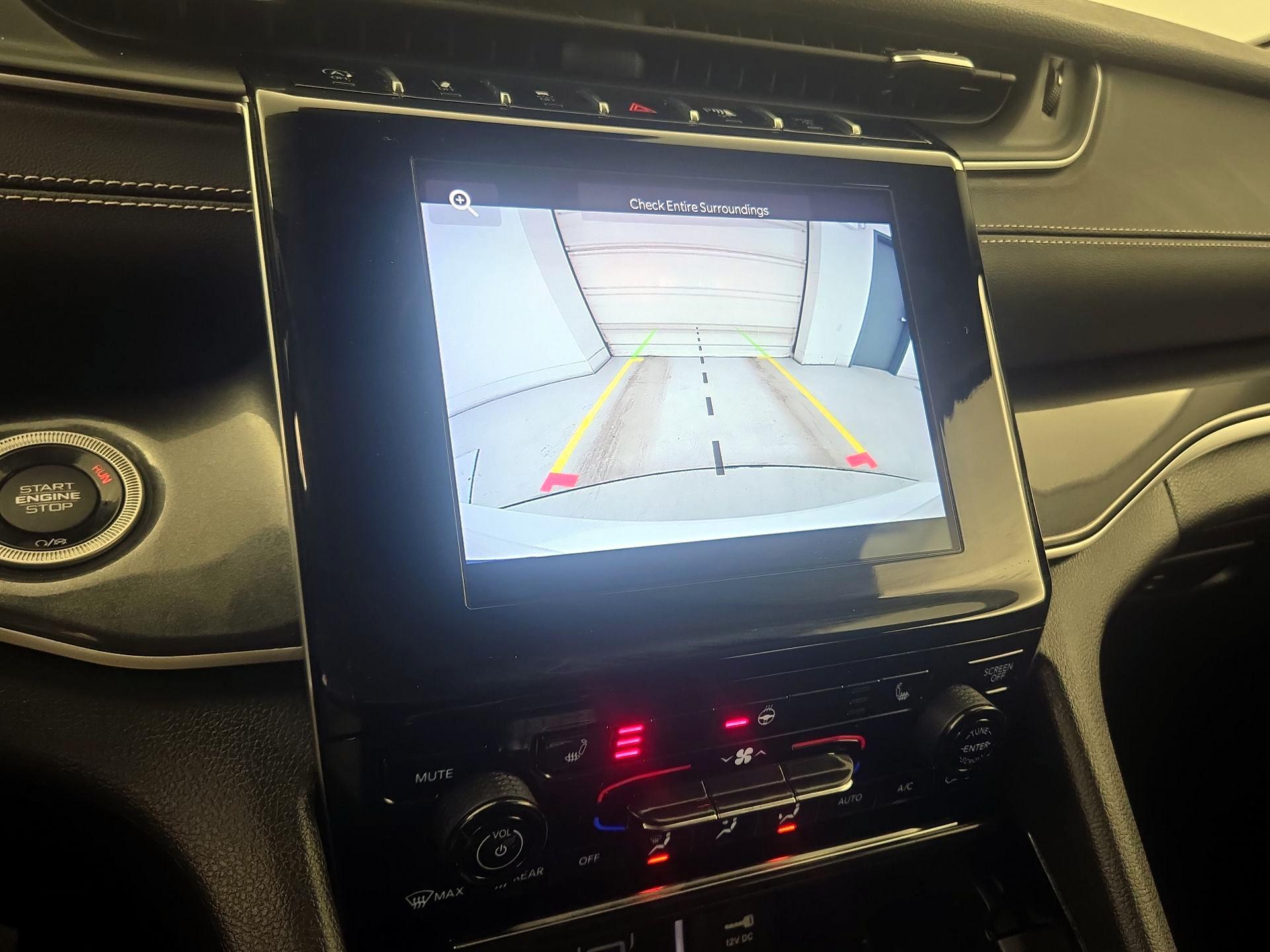 Thumbnail: 2023 Jeep Grand Cherokee - 14