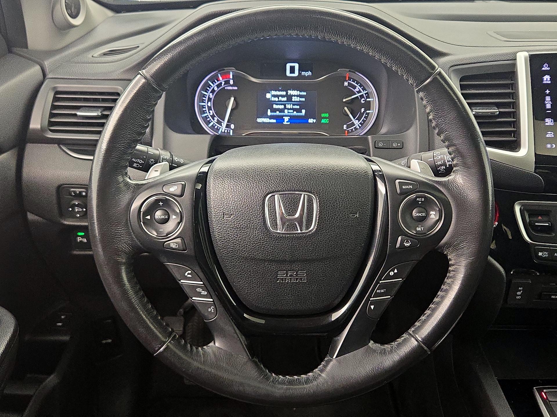 Thumbnail: 2018 Honda Pilot - 10