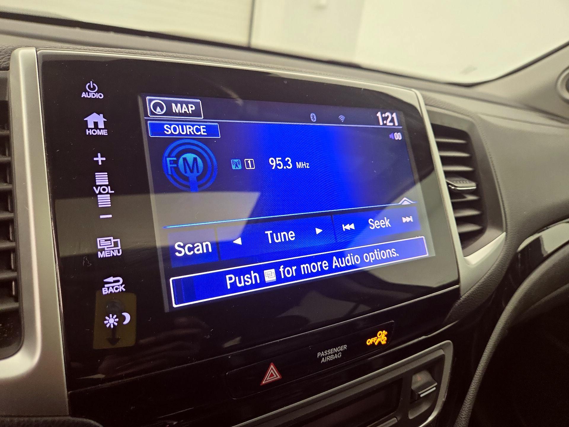 Thumbnail: 2018 Honda Pilot - 16