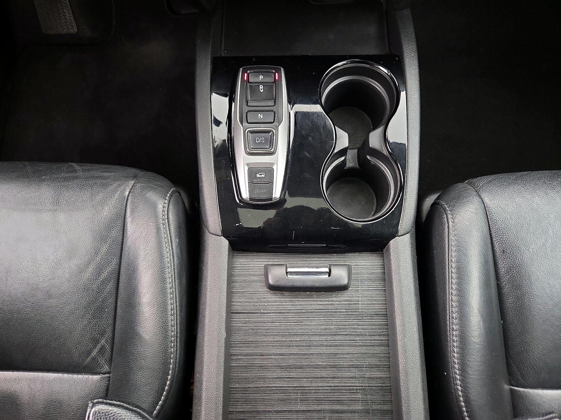 Thumbnail: 2018 Honda Pilot - 18