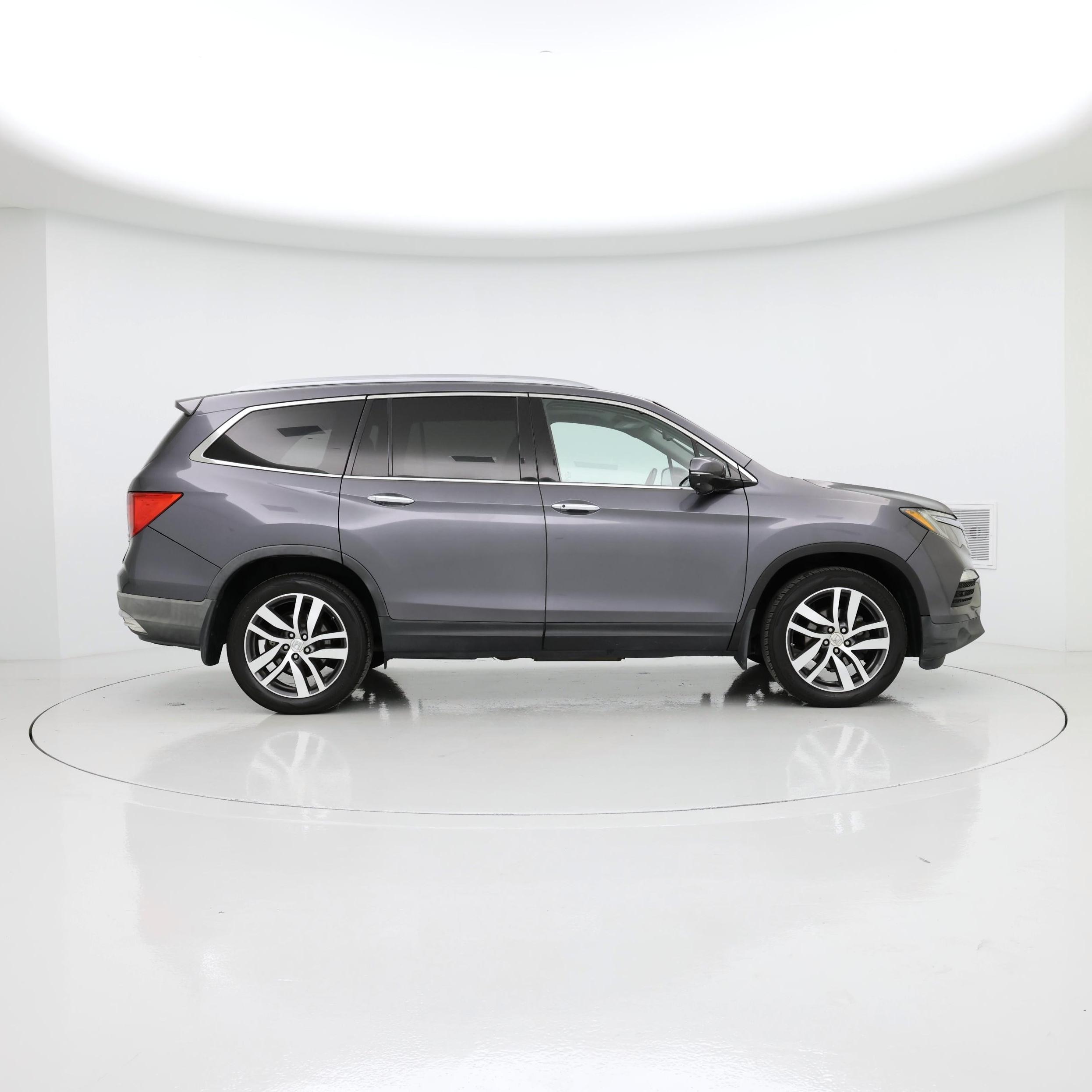 Thumbnail: 2018 Honda Pilot - 7