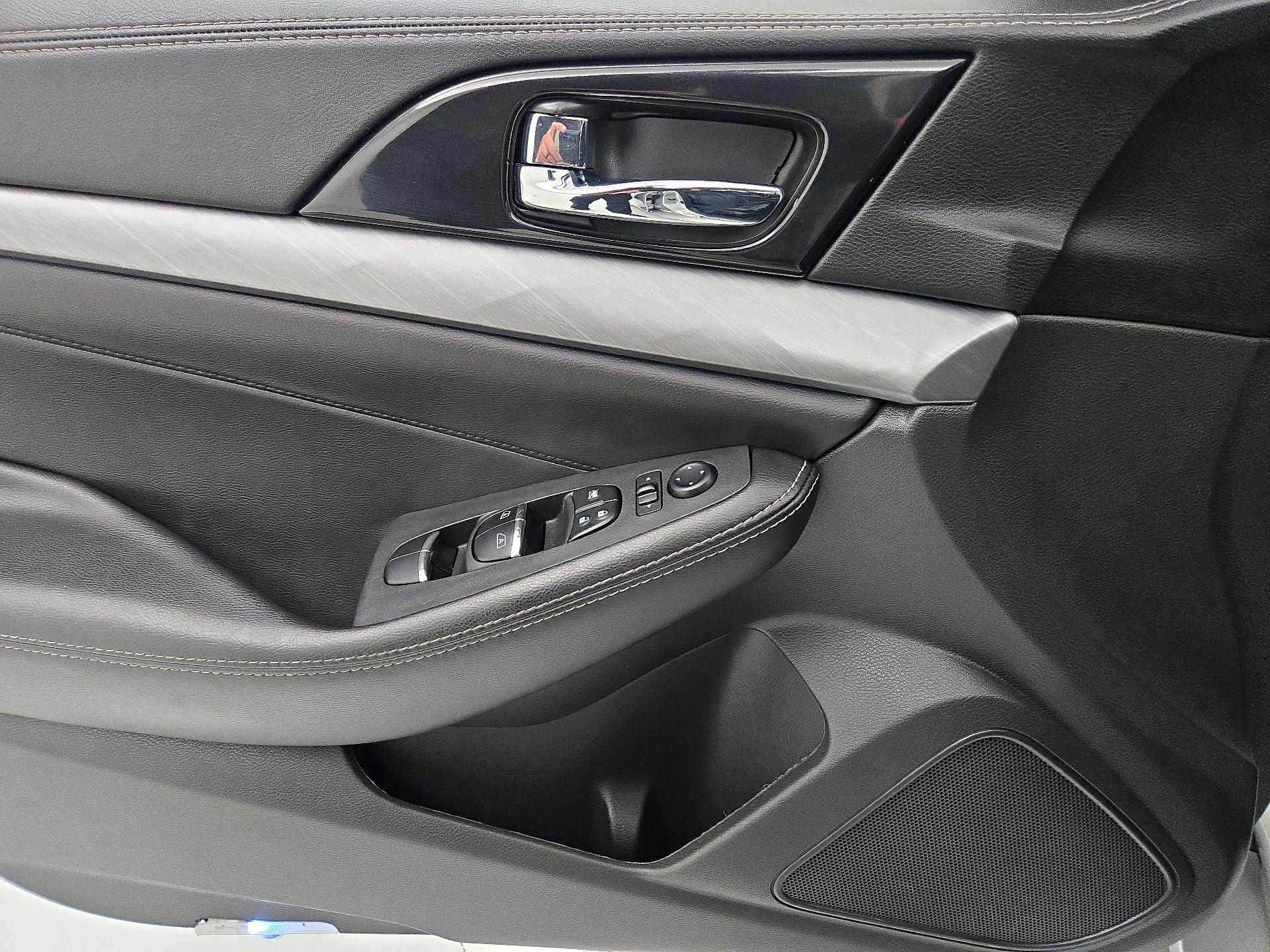 Thumbnail: 2018 Nissan Maxima - 12