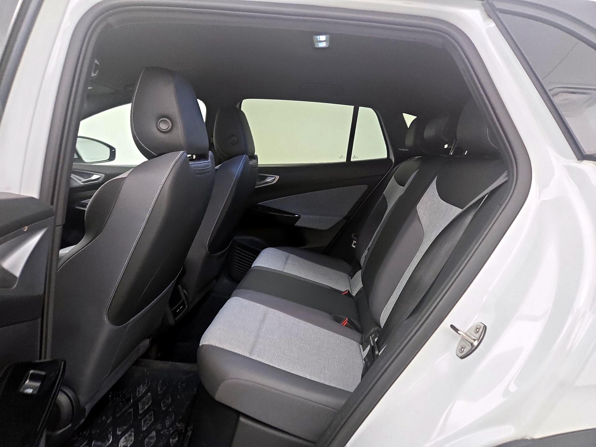 Thumbnail: 2023 Volkswagen ID.4 - 20