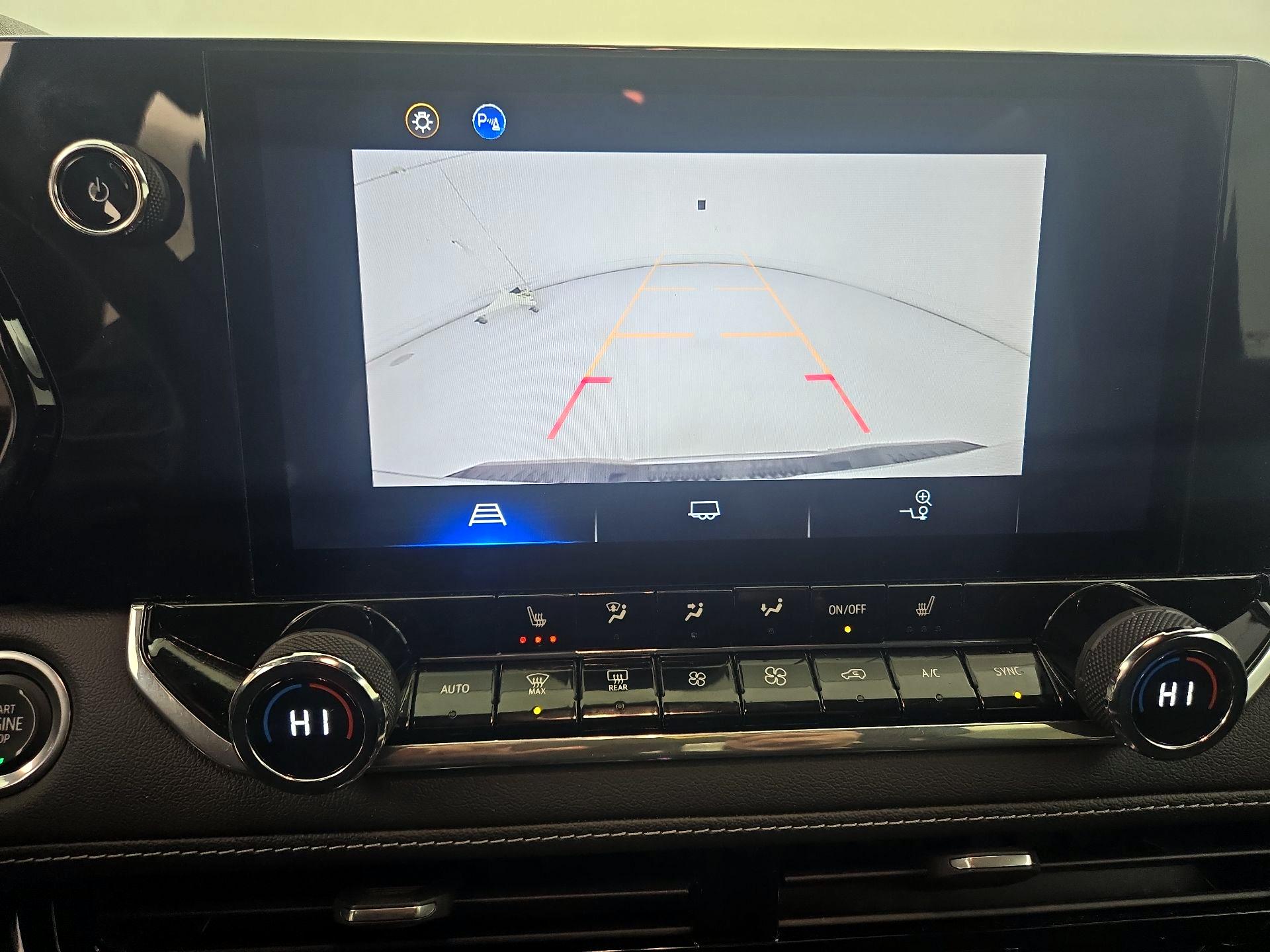 Thumbnail: 2023 Chevrolet Colorado - 14