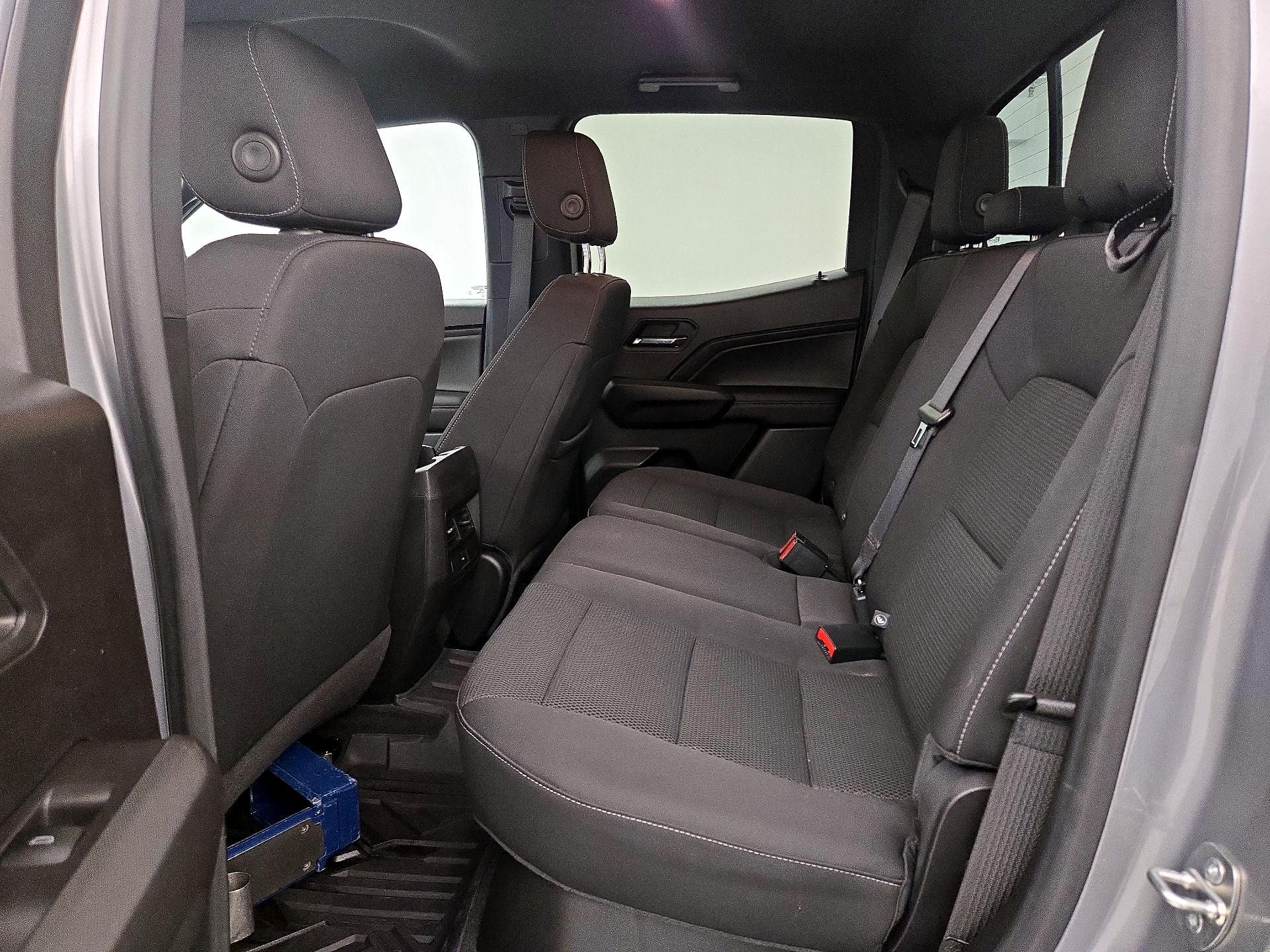 Thumbnail: 2023 Chevrolet Colorado - 19