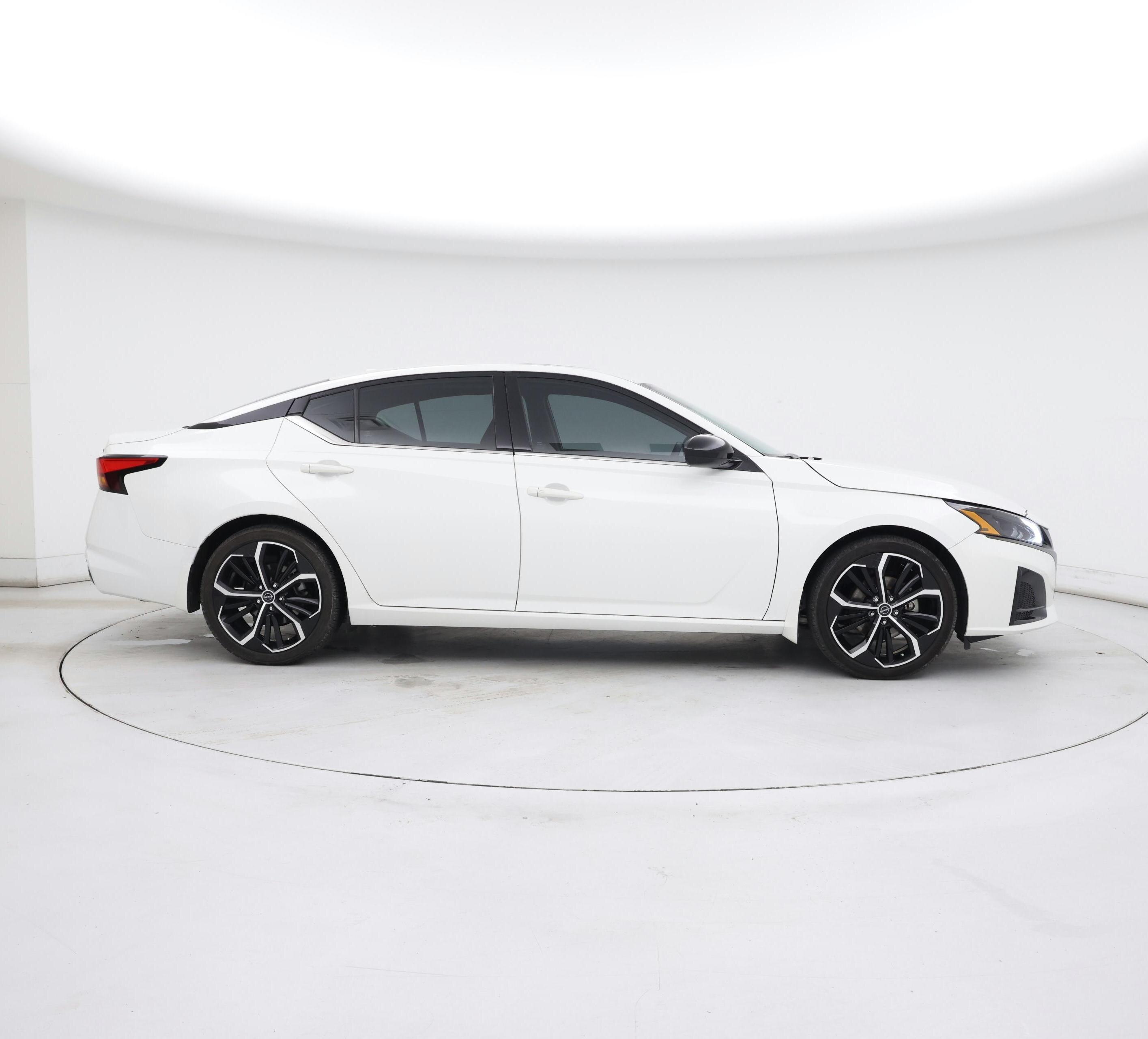 Thumbnail: 2023 Nissan Altima - 7