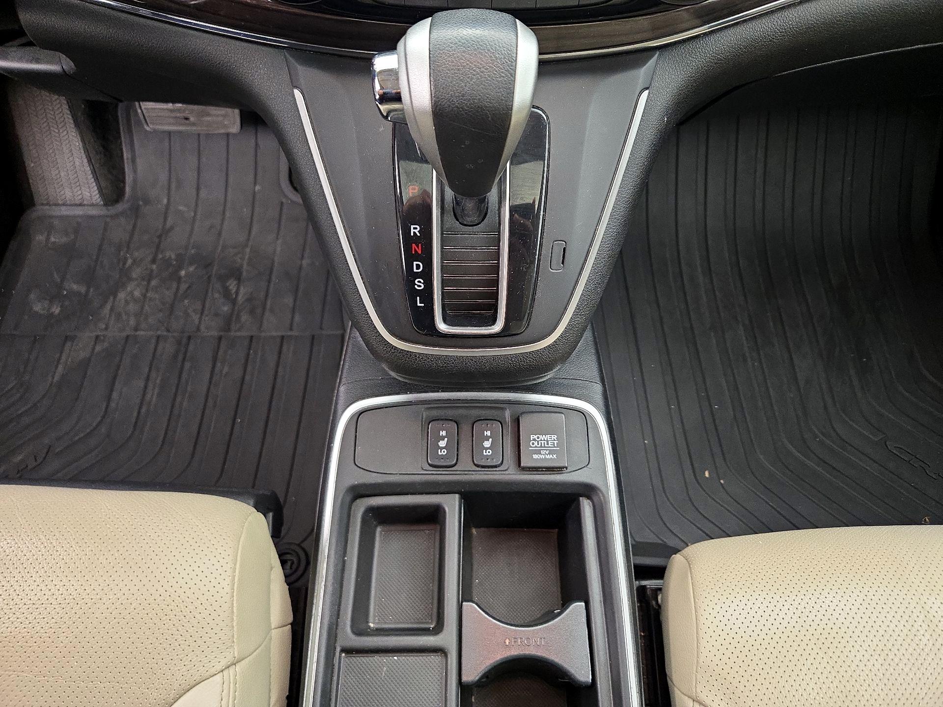 Thumbnail: 2015 Honda CR-V - 17