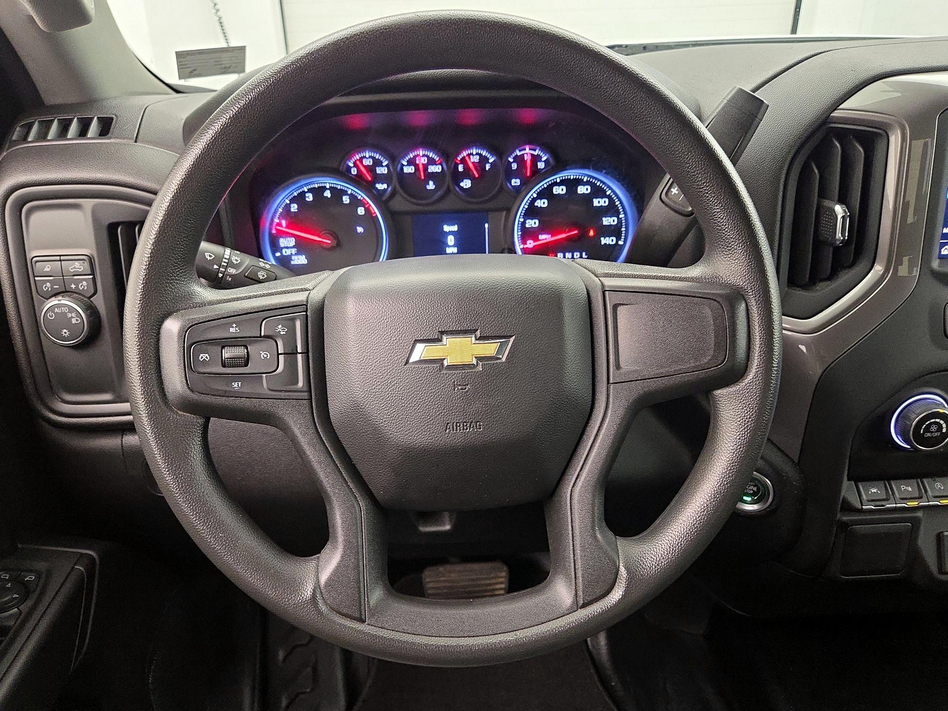 Thumbnail: 2023 Chevrolet Silverado 1500 - 10