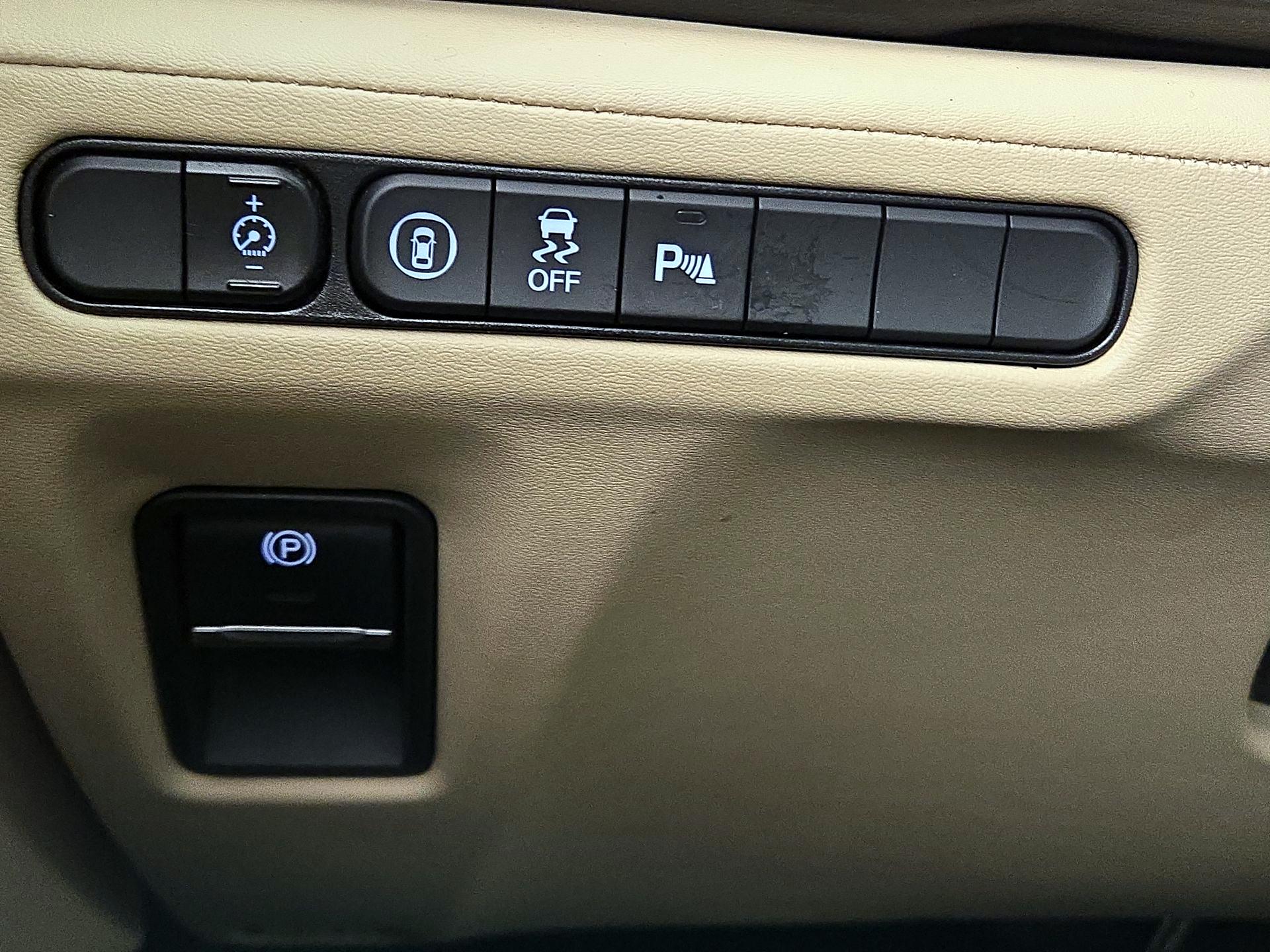 Thumbnail: 2023 Acura MDX - 13