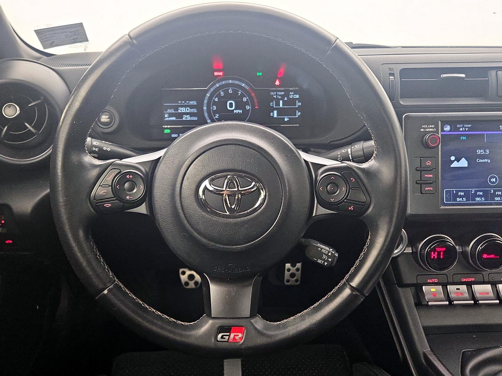 Thumbnail: 2023 Toyota GR86 - 10