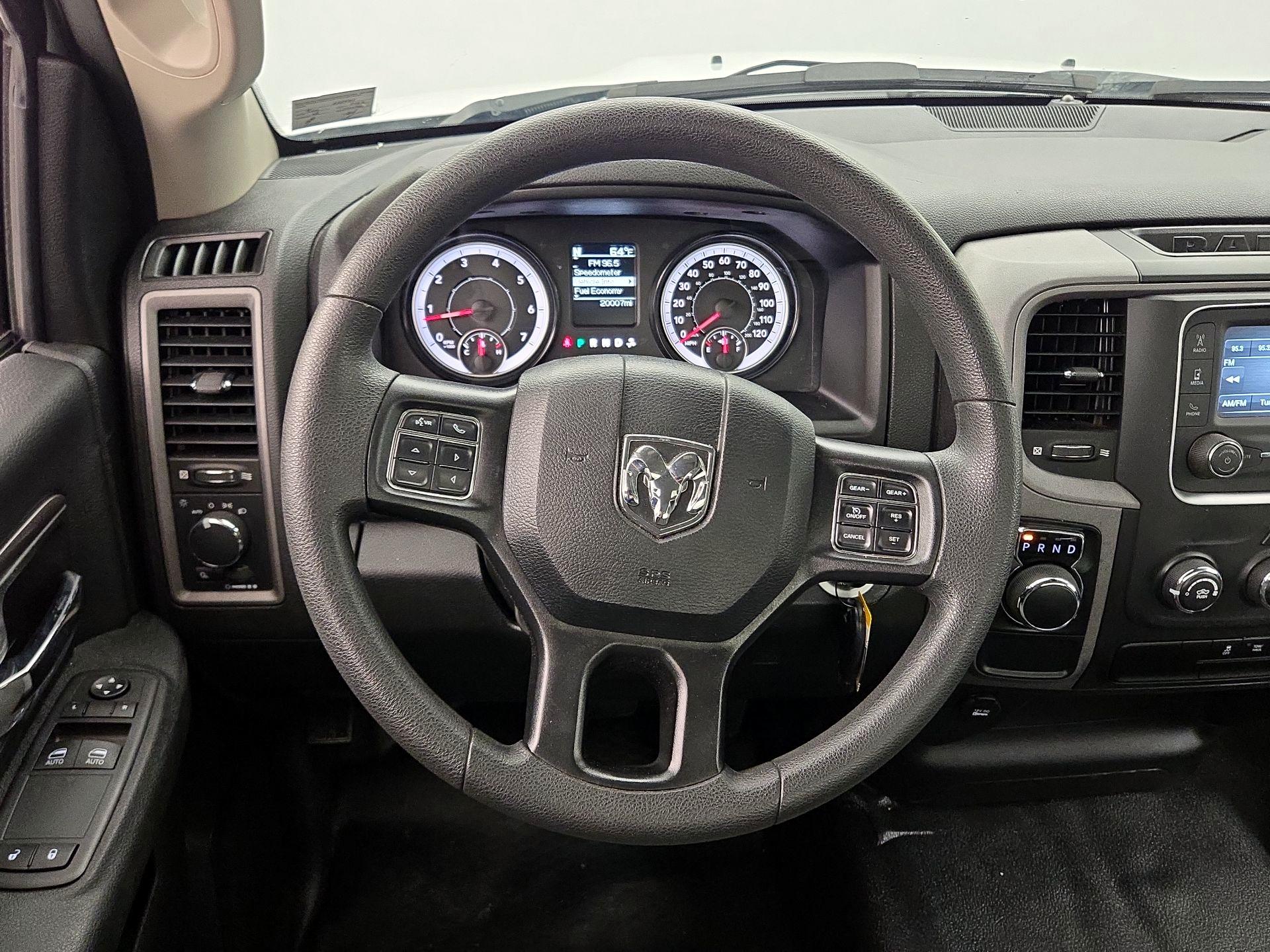 Thumbnail: 2023 RAM 1500 Classic - 10