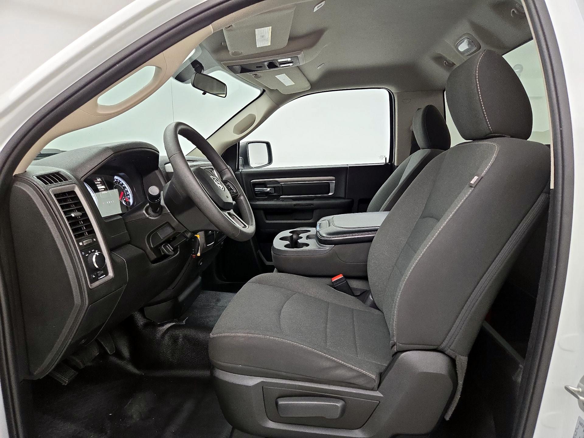 Thumbnail: 2023 RAM 1500 Classic - 11