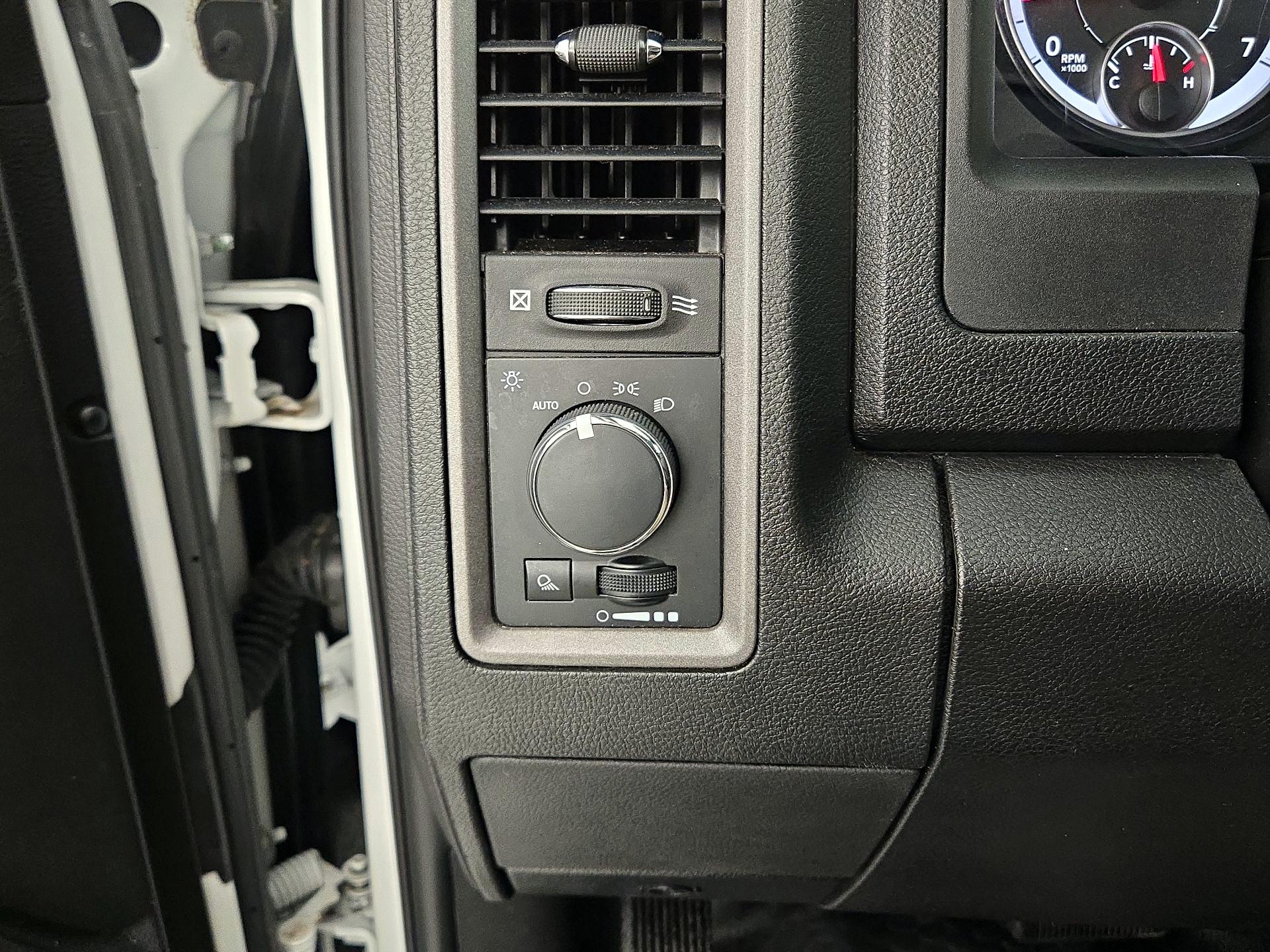 Thumbnail: 2023 RAM 1500 Classic - 13