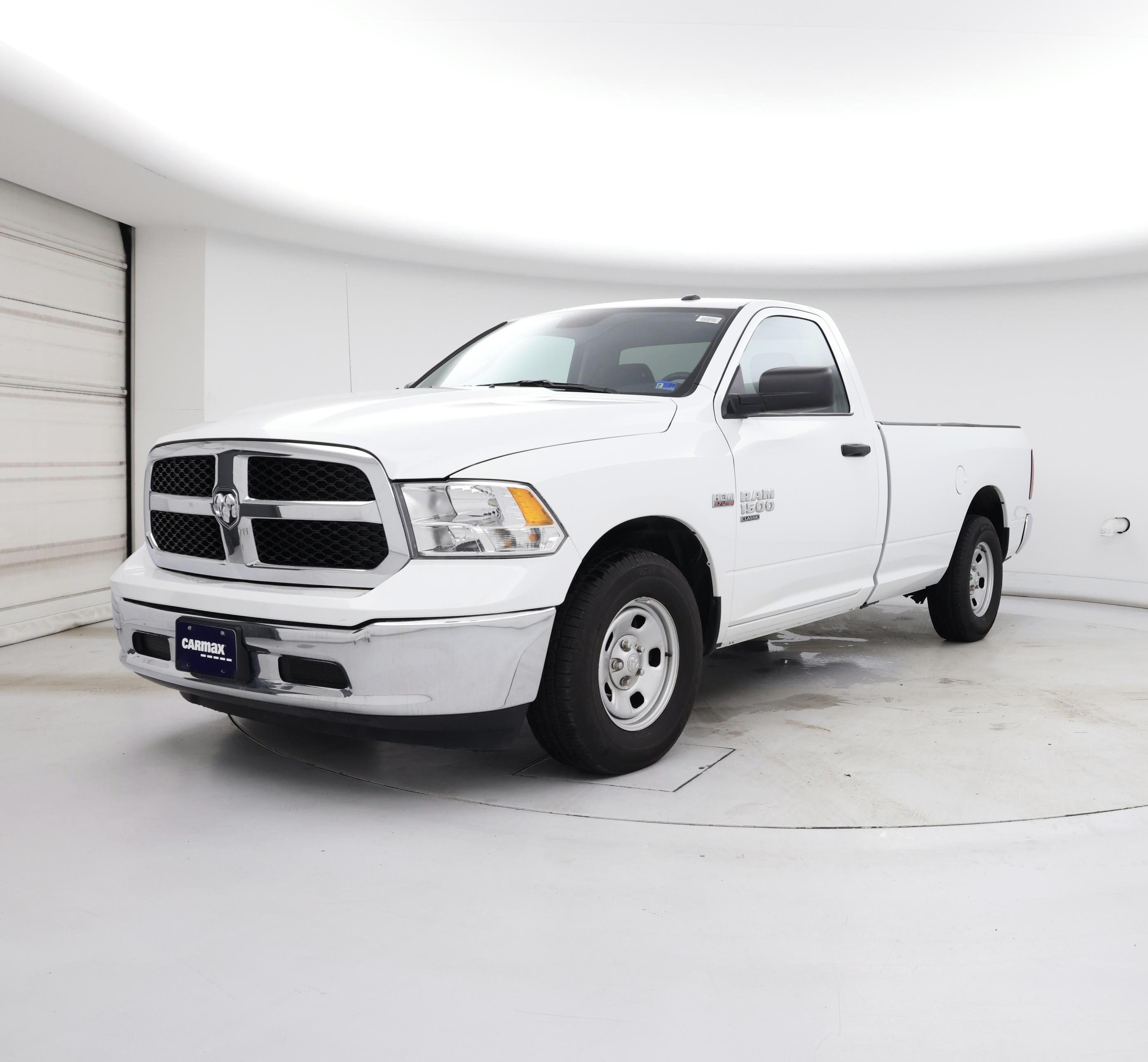 Thumbnail: 2023 RAM 1500 Classic - 4