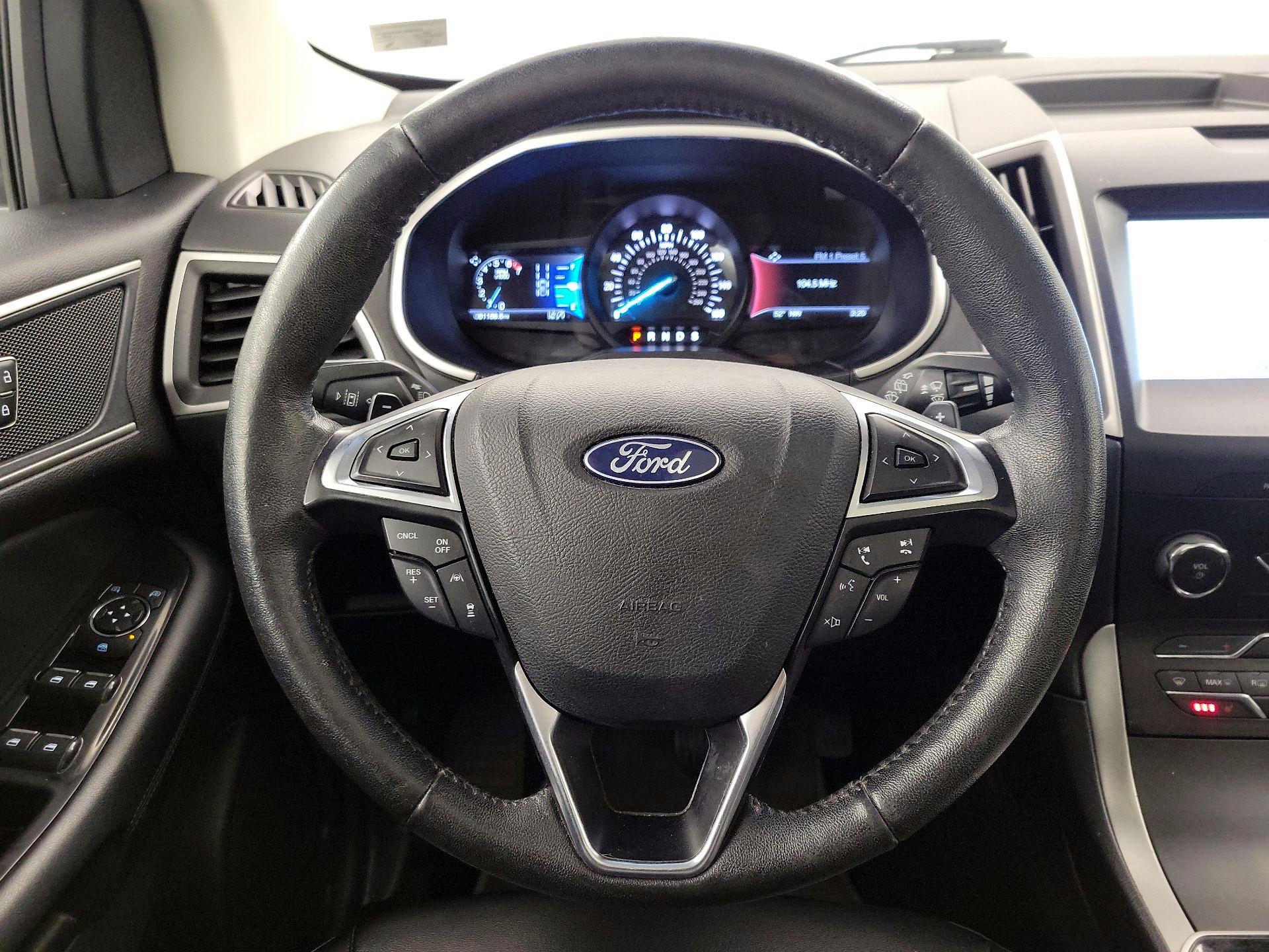 Thumbnail: 2020 Ford Edge - 10