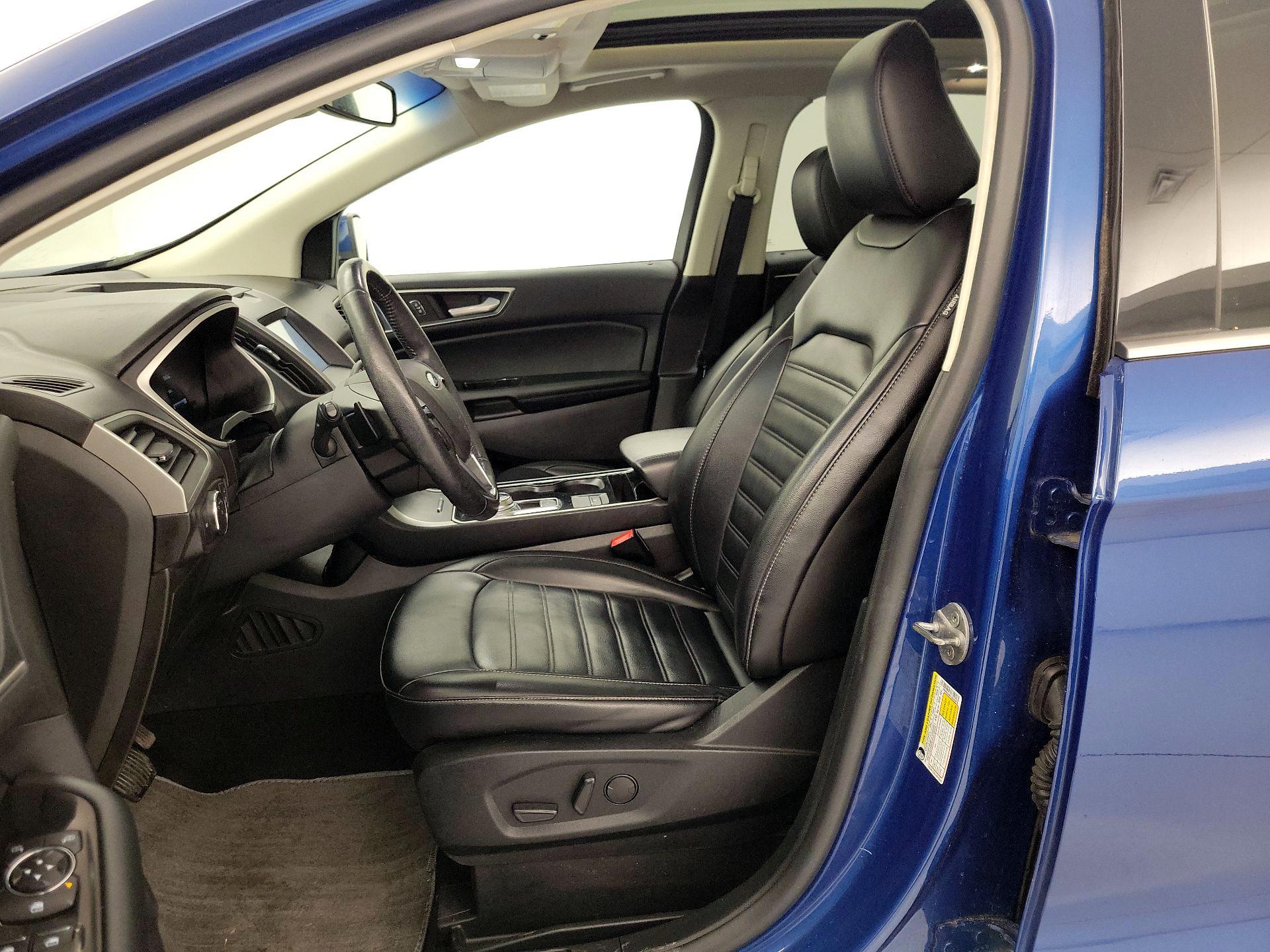 Thumbnail: 2020 Ford Edge - 11