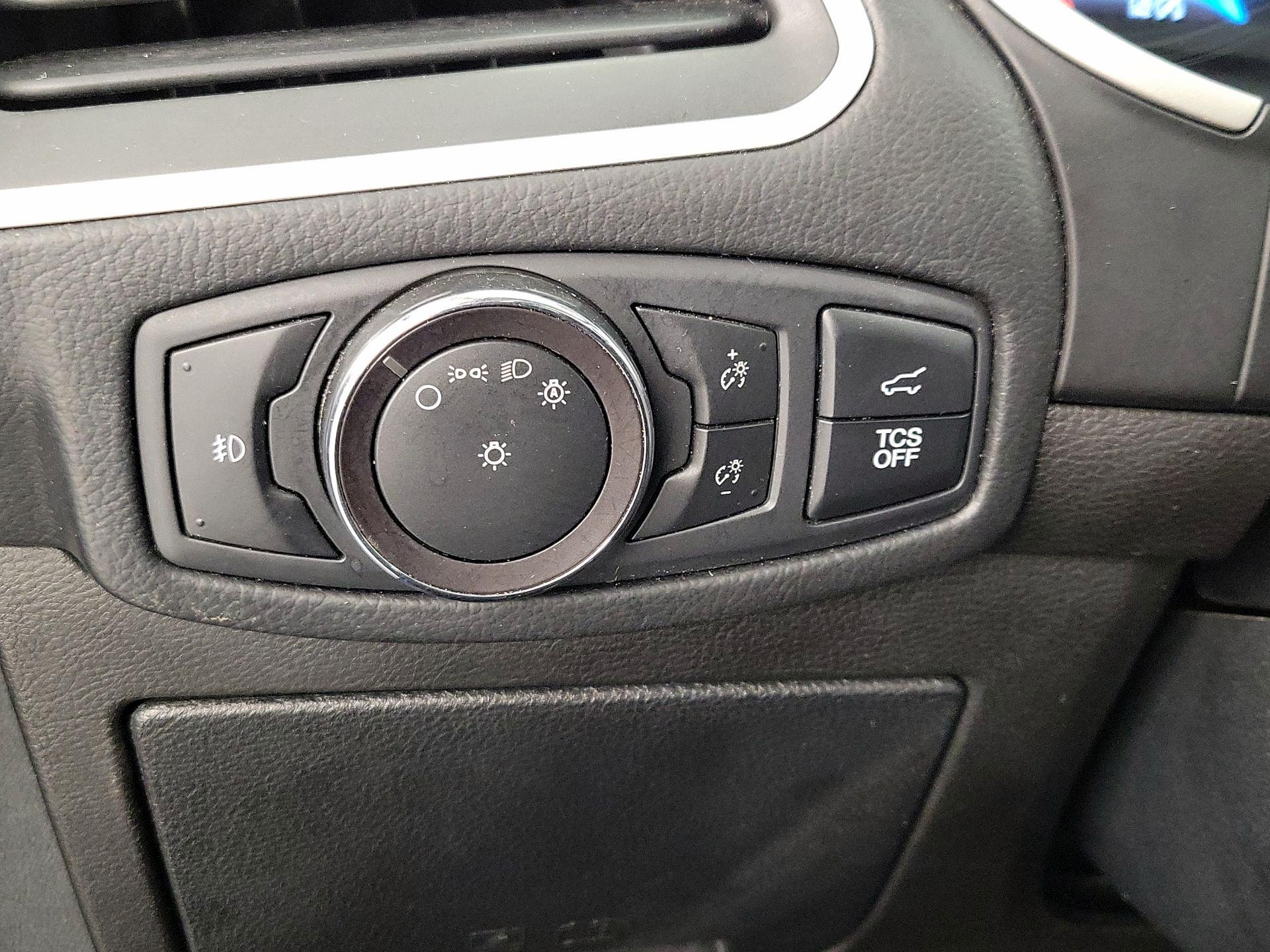 Thumbnail: 2020 Ford Edge - 13