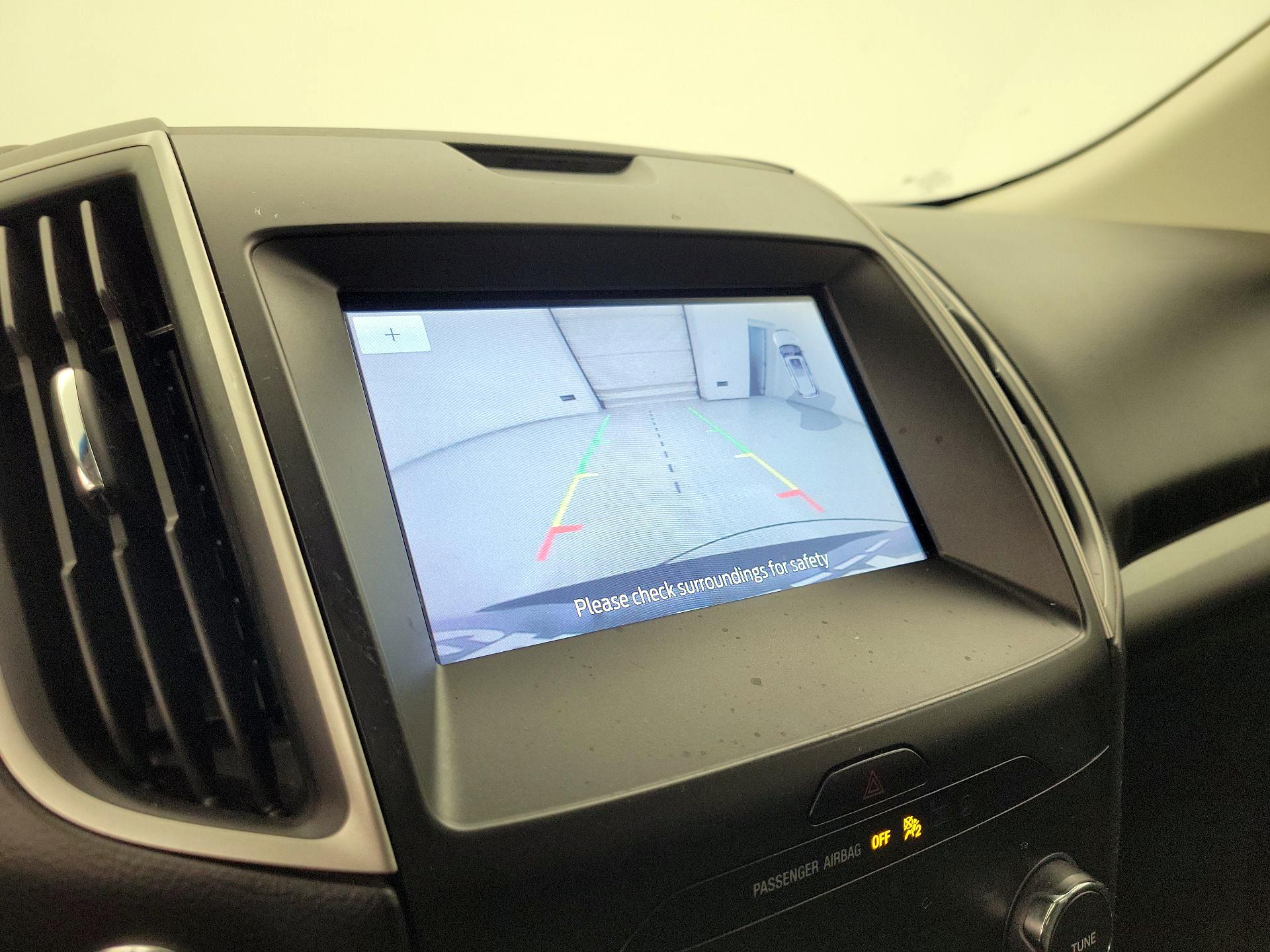 Thumbnail: 2020 Ford Edge - 15