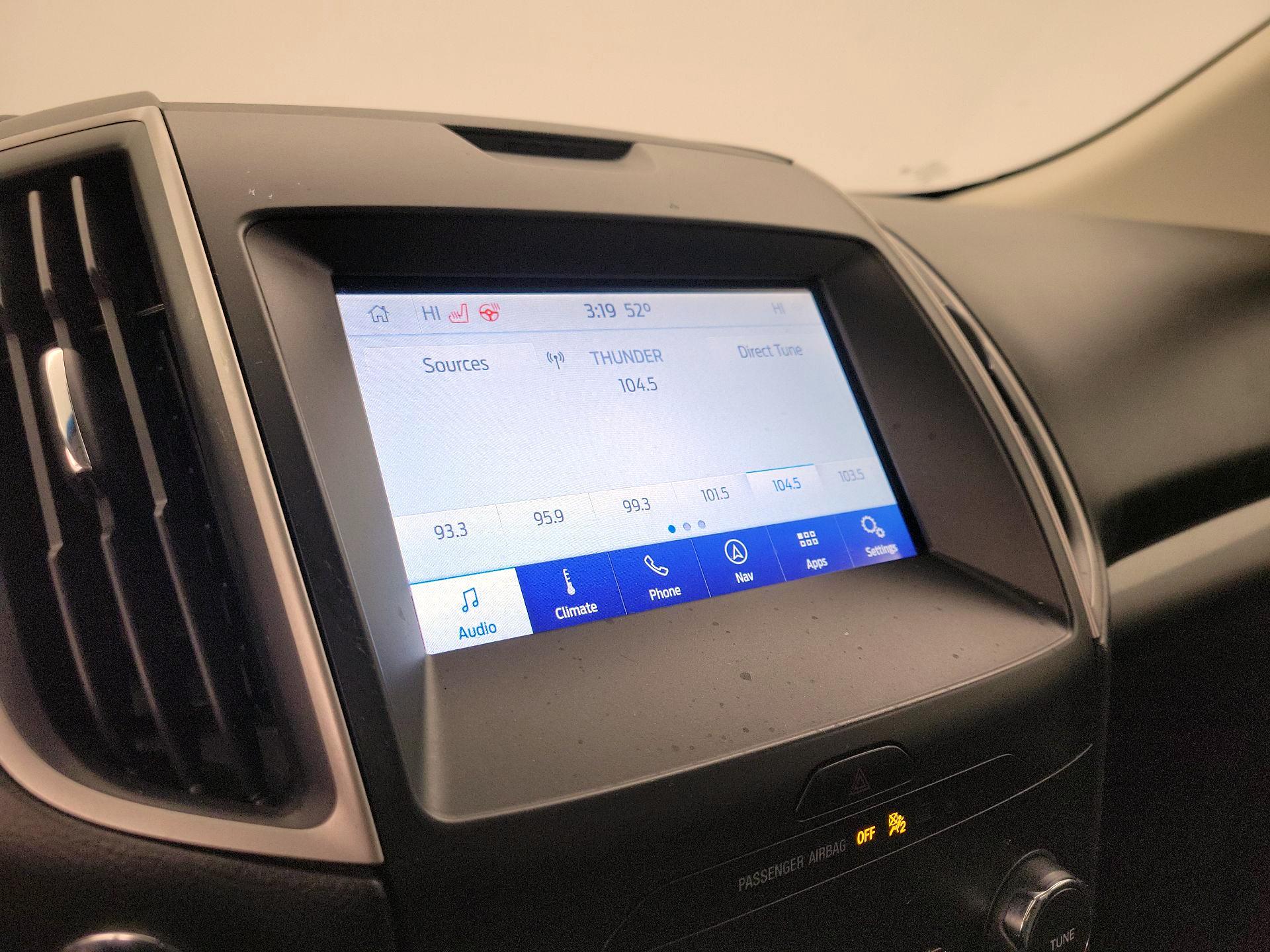 Thumbnail: 2020 Ford Edge - 16