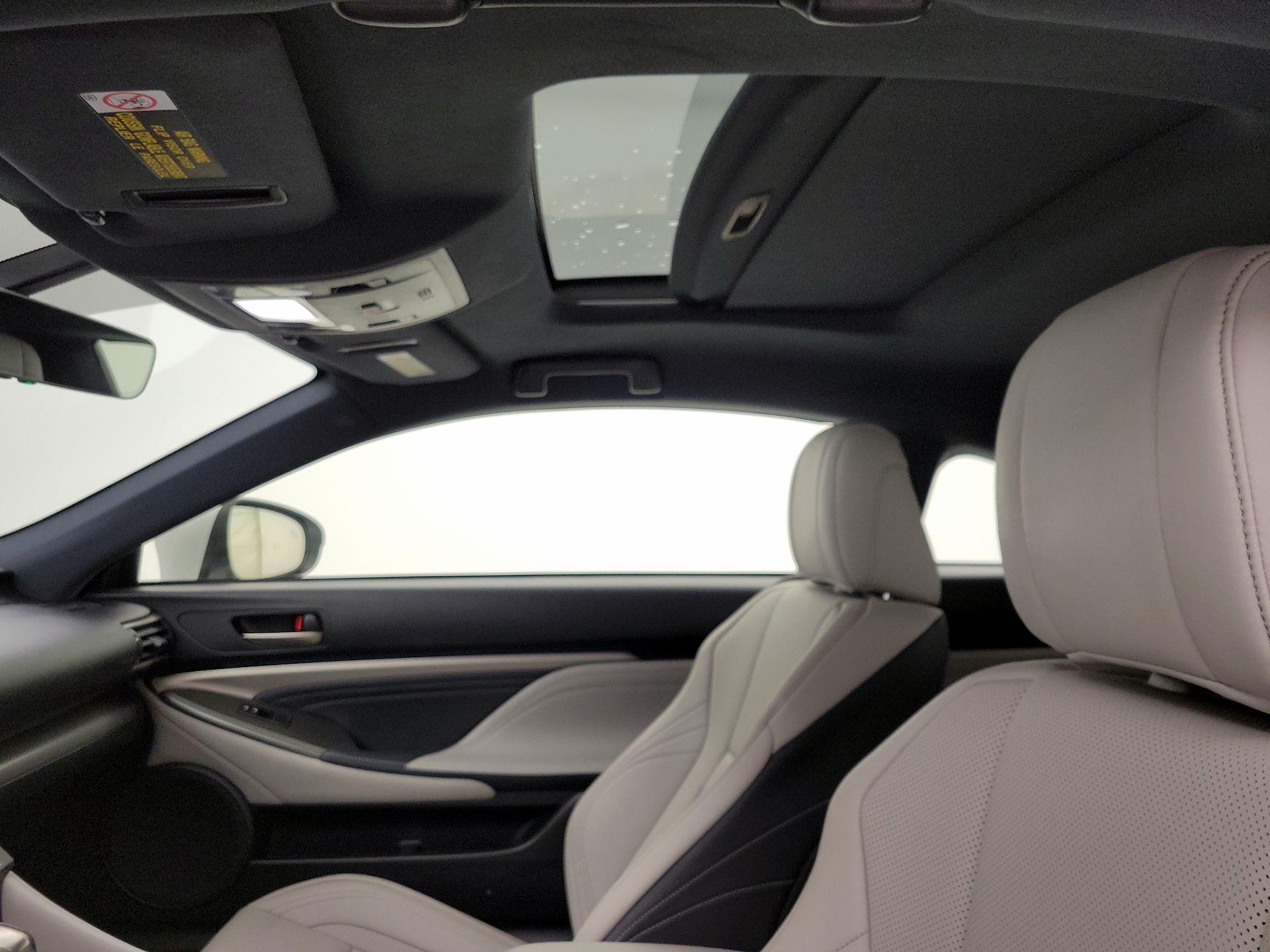 Thumbnail: 2017 Lexus RC - 19