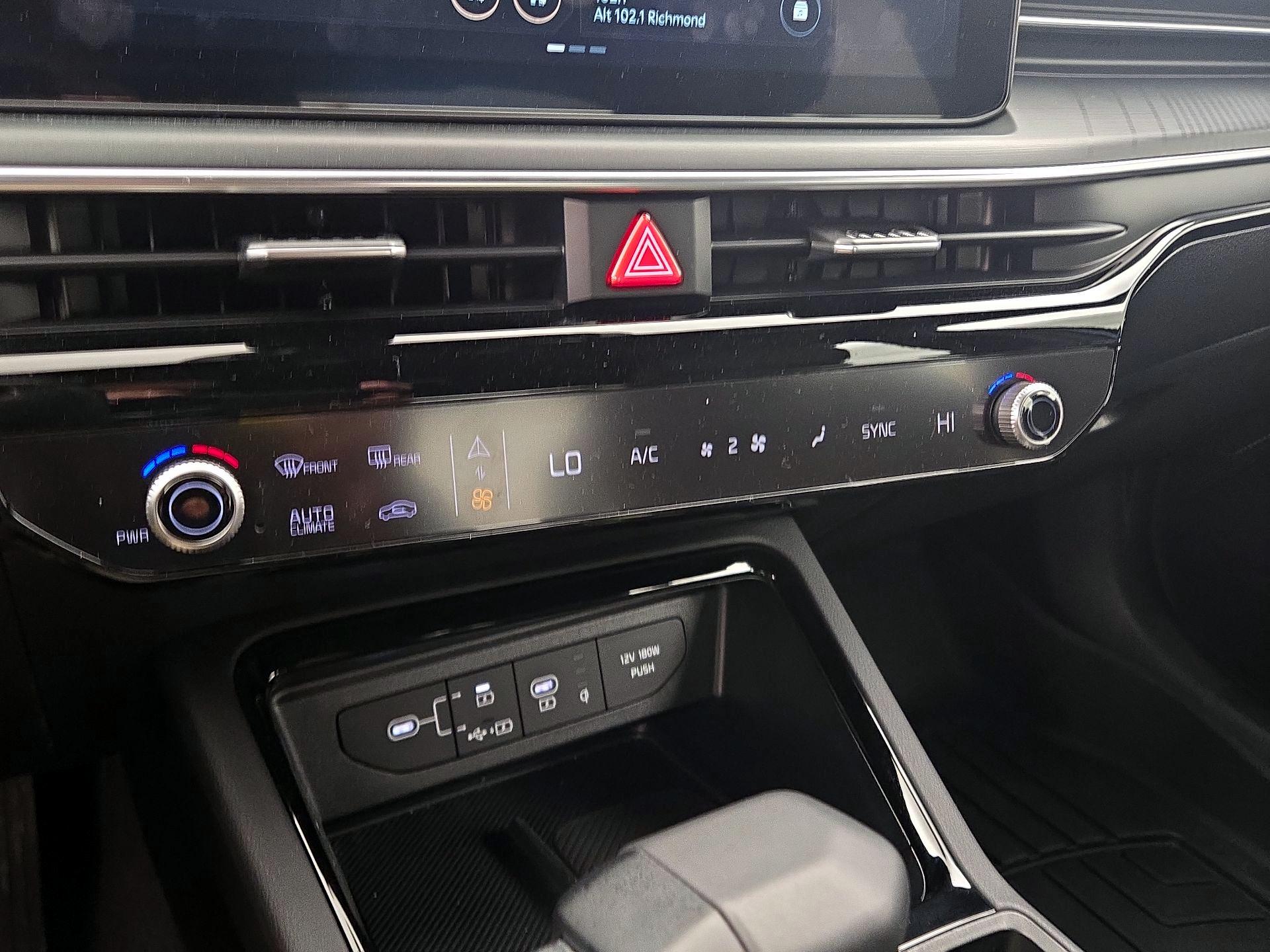 Thumbnail: 2025 Kia K5 - 17