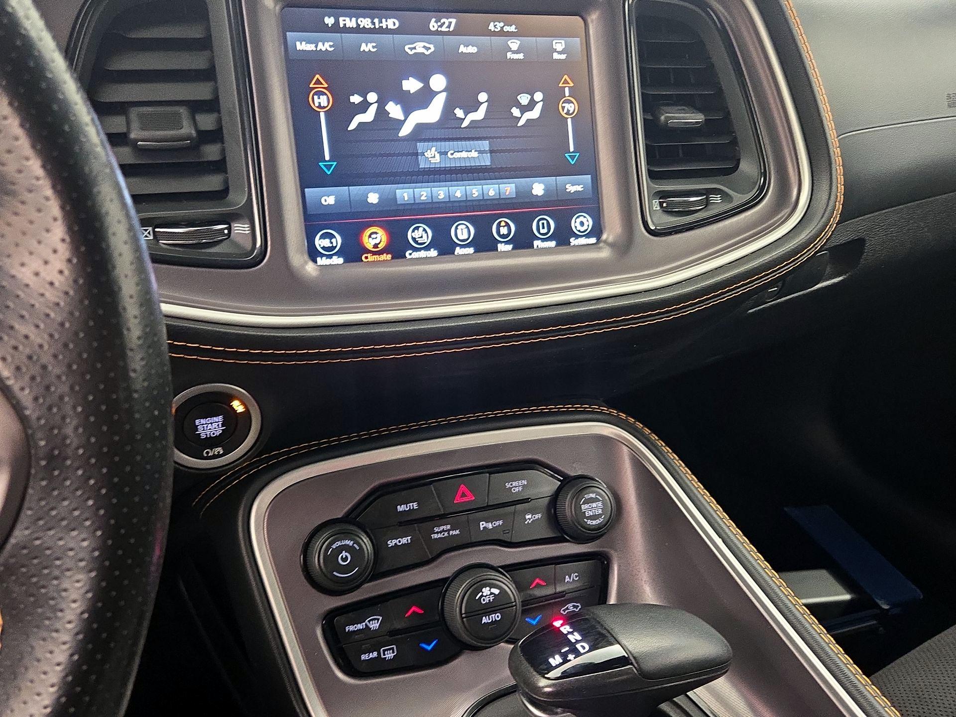 Thumbnail: 2022 Dodge Challenger - 17