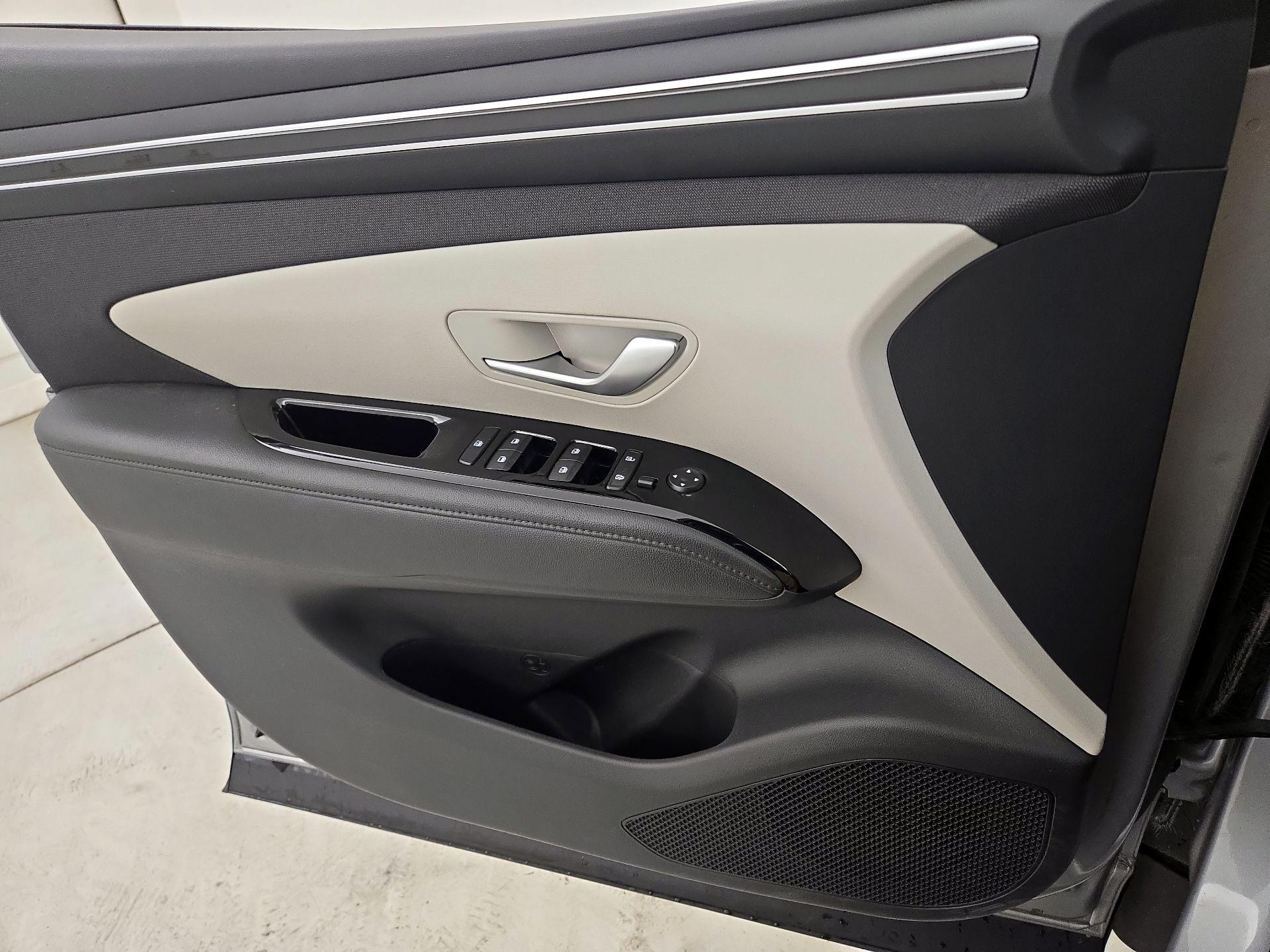 Thumbnail: 2024 Hyundai Tucson - 12