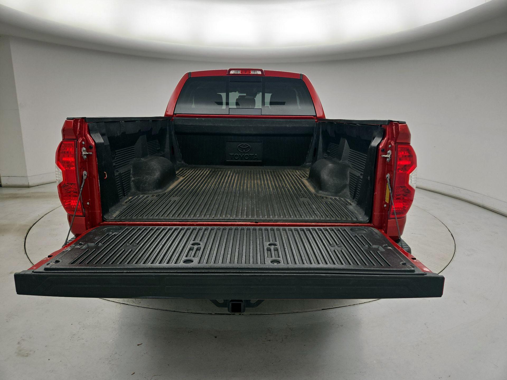 Thumbnail: 2018 Toyota Tundra - 20