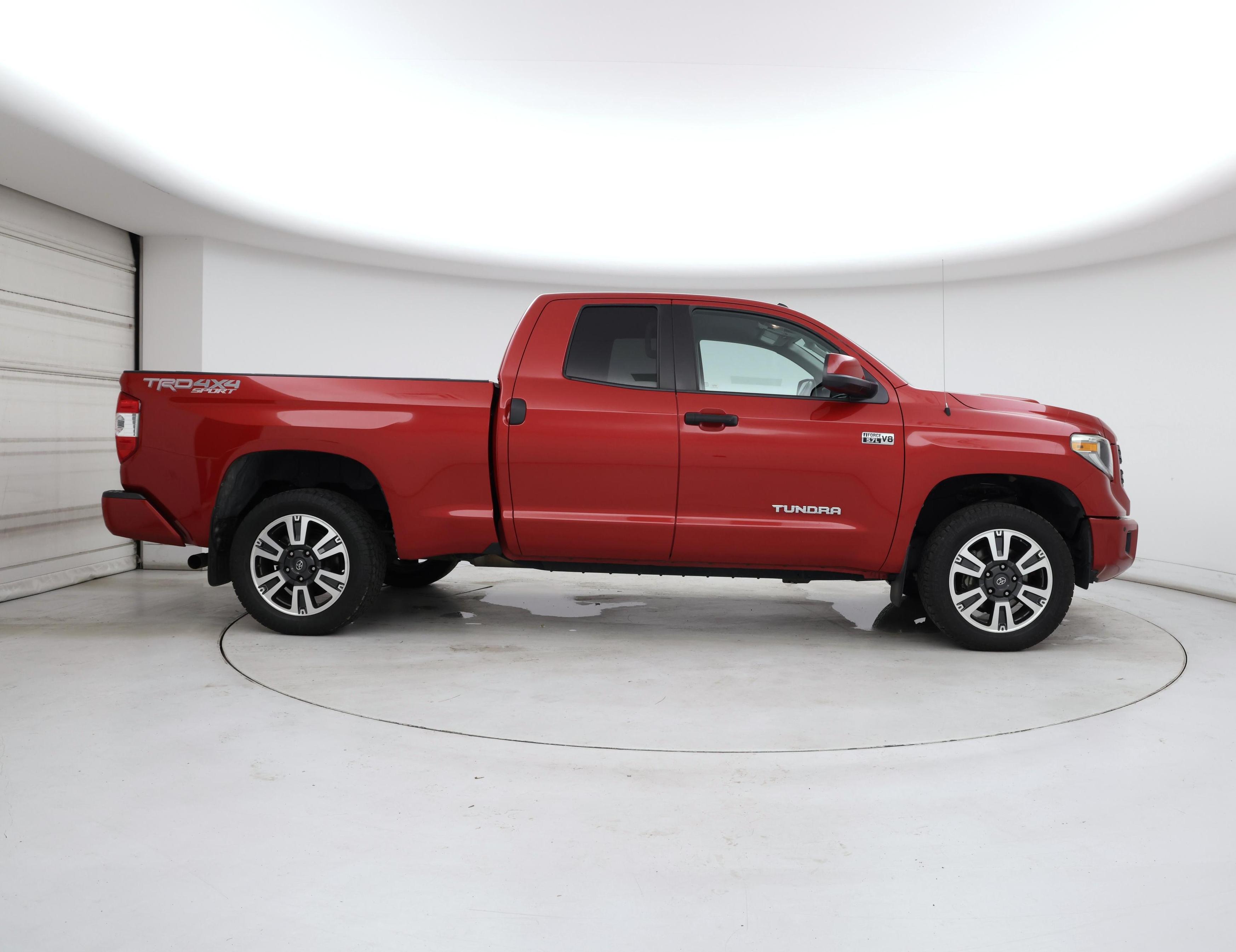 Thumbnail: 2018 Toyota Tundra - 7