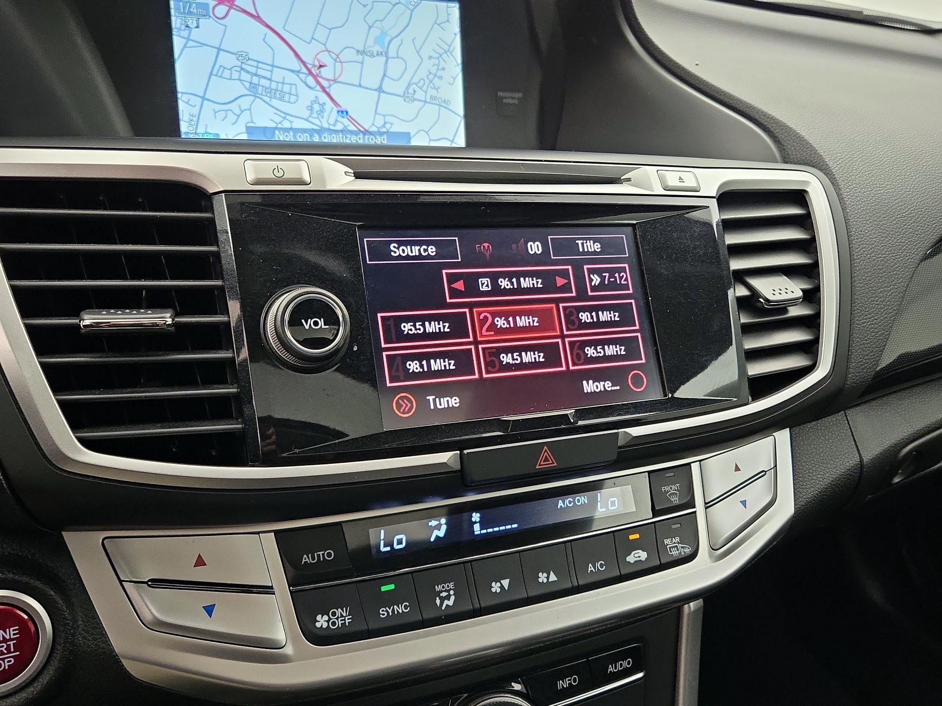 Thumbnail: 2015 Honda Accord - 16