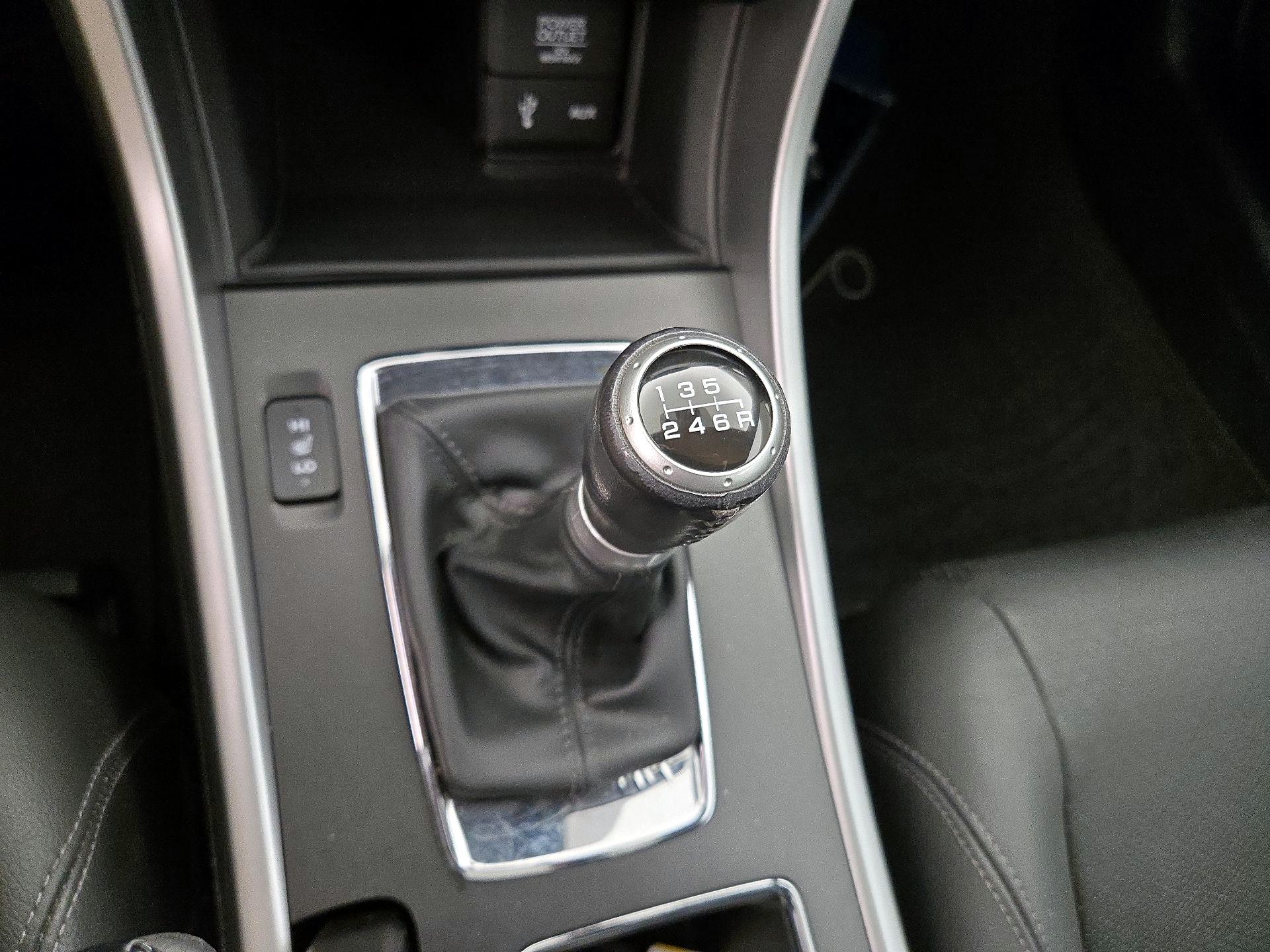 Thumbnail: 2015 Honda Accord - 18