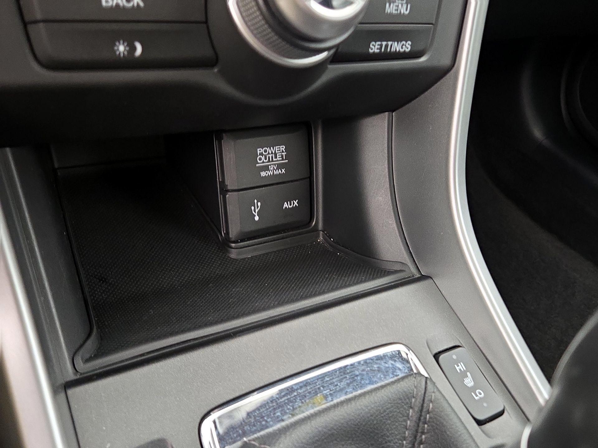 Thumbnail: 2015 Honda Accord - 19