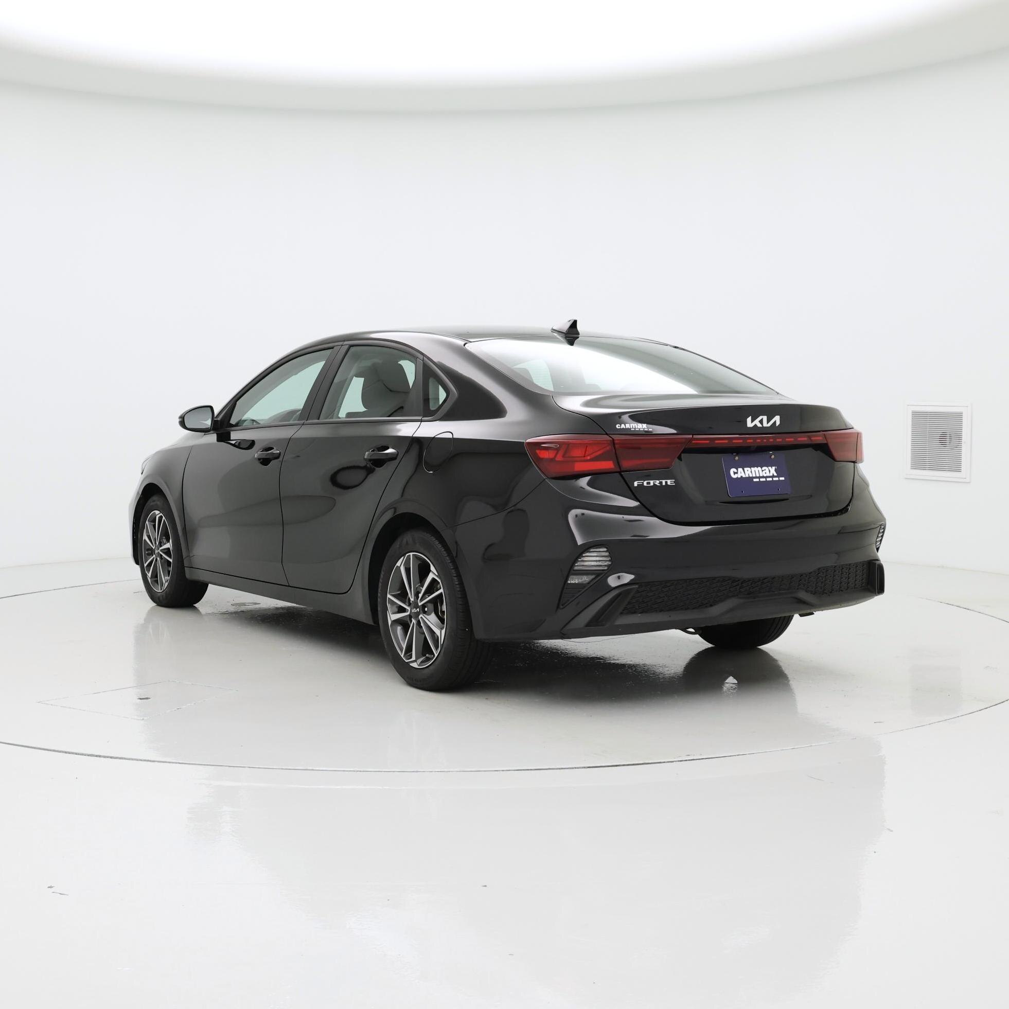 Thumbnail: 2023 Kia Forte - 2