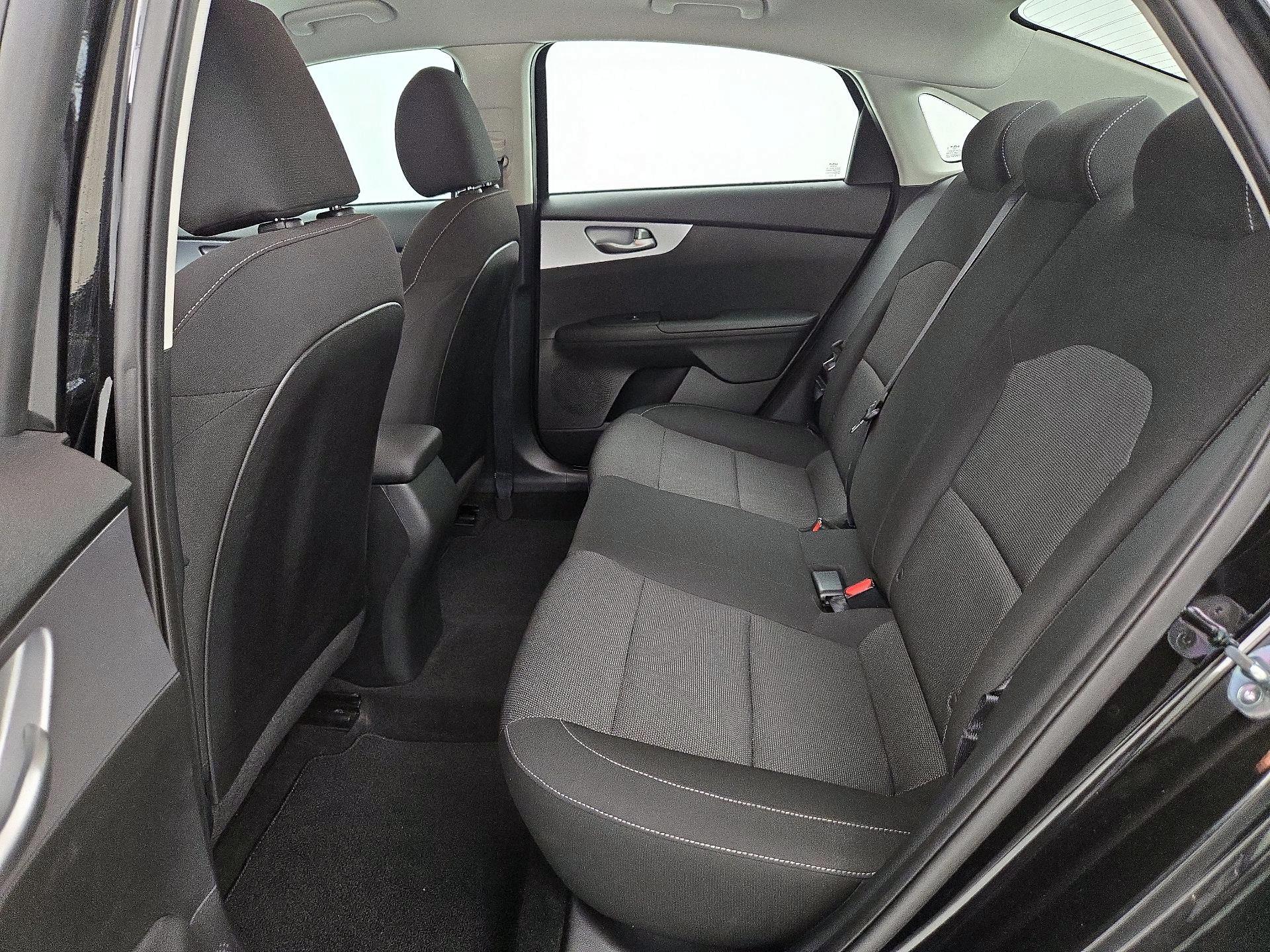 Thumbnail: 2023 Kia Forte - 19