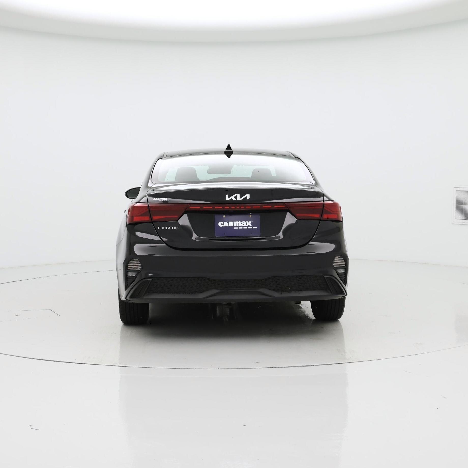 Thumbnail: 2023 Kia Forte - 6