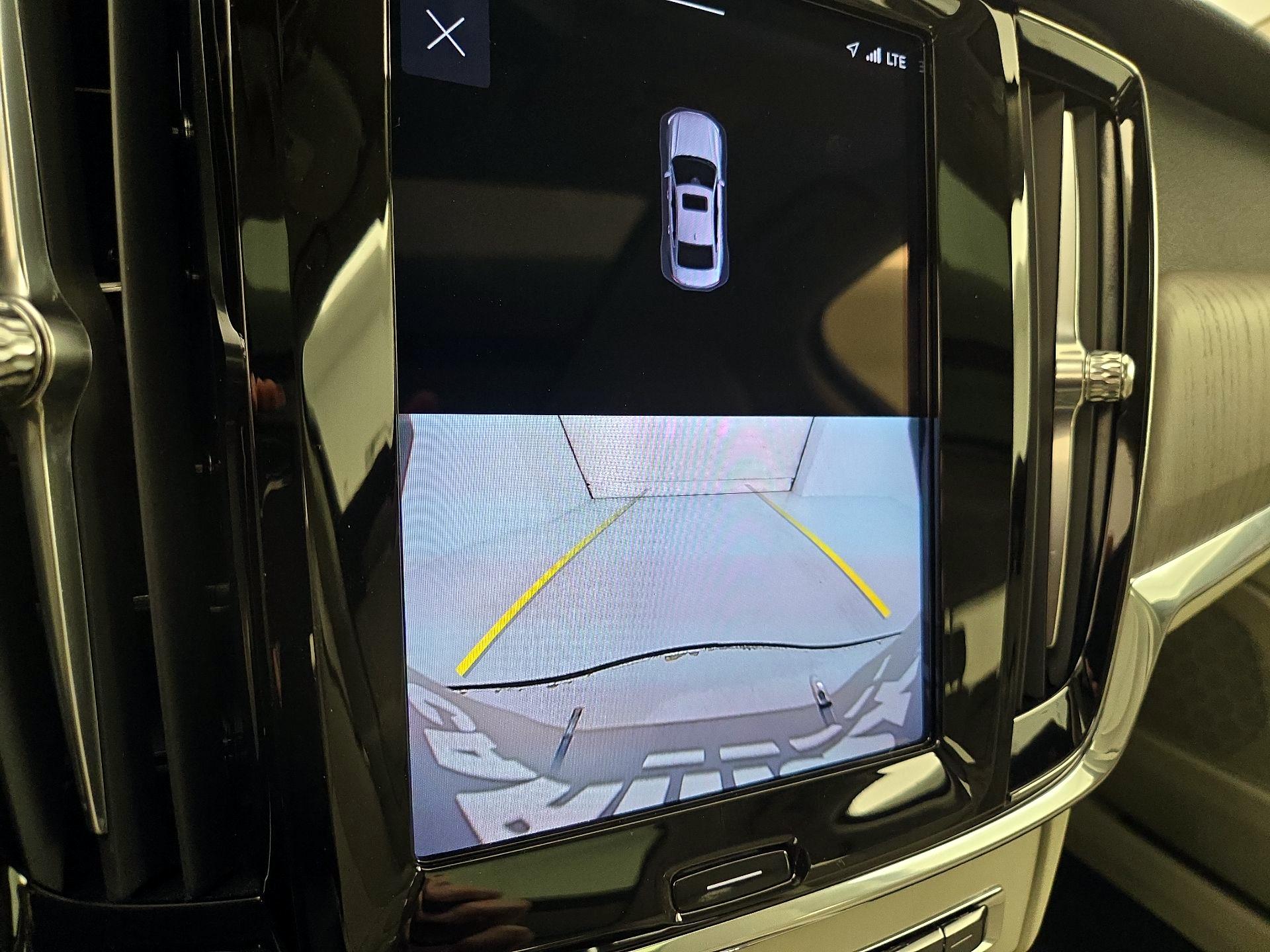 Thumbnail: 2023 Volvo S90 - 15