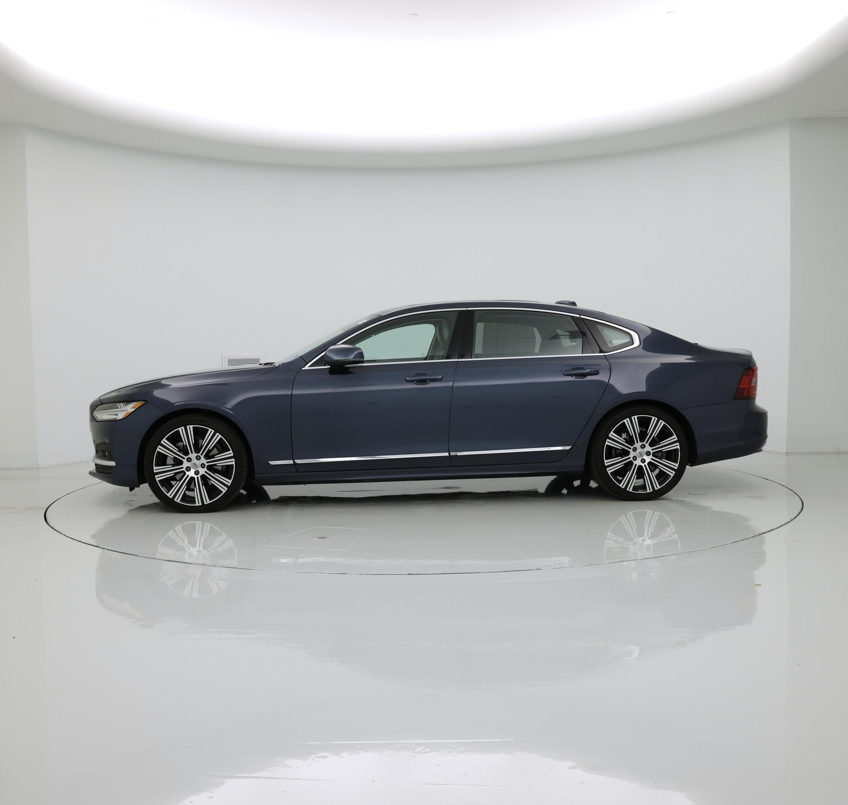 Thumbnail: 2023 Volvo S90 - 3