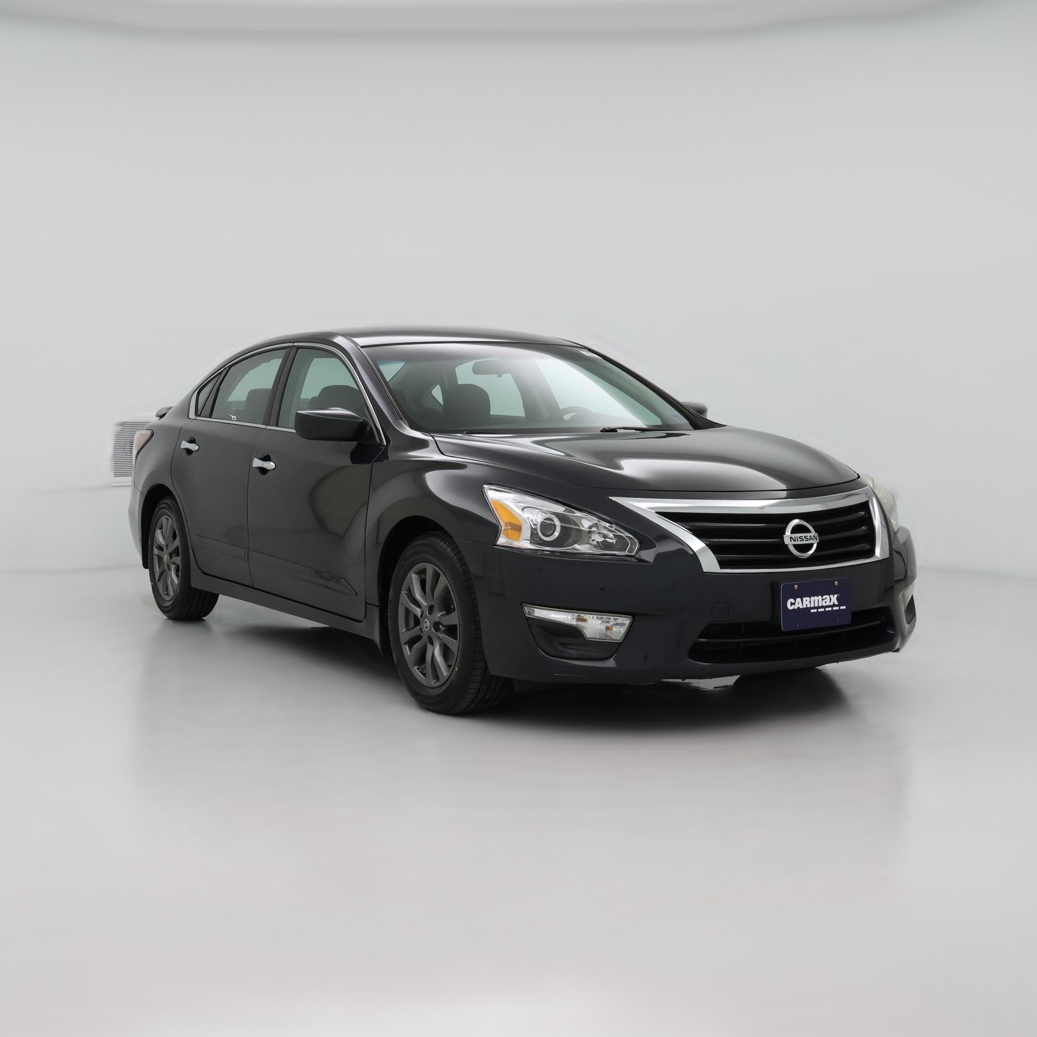 Thumbnail: 2015 Nissan Altima - 1