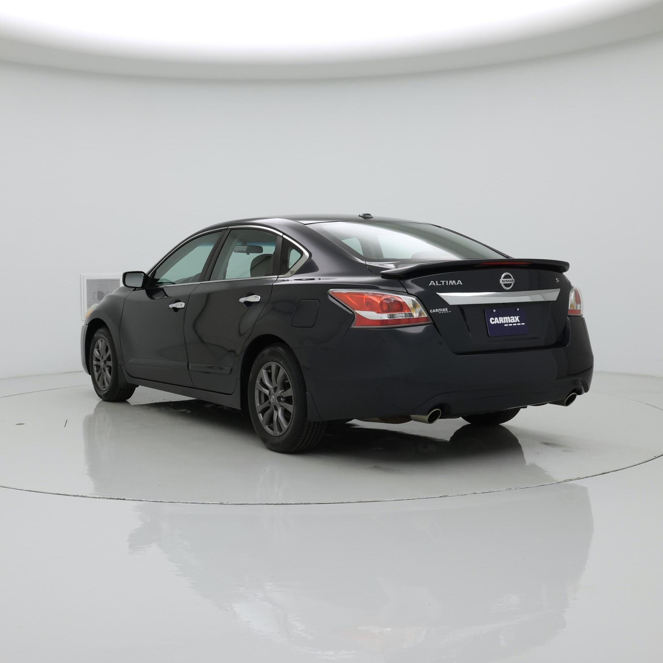 Thumbnail: 2015 Nissan Altima - 2