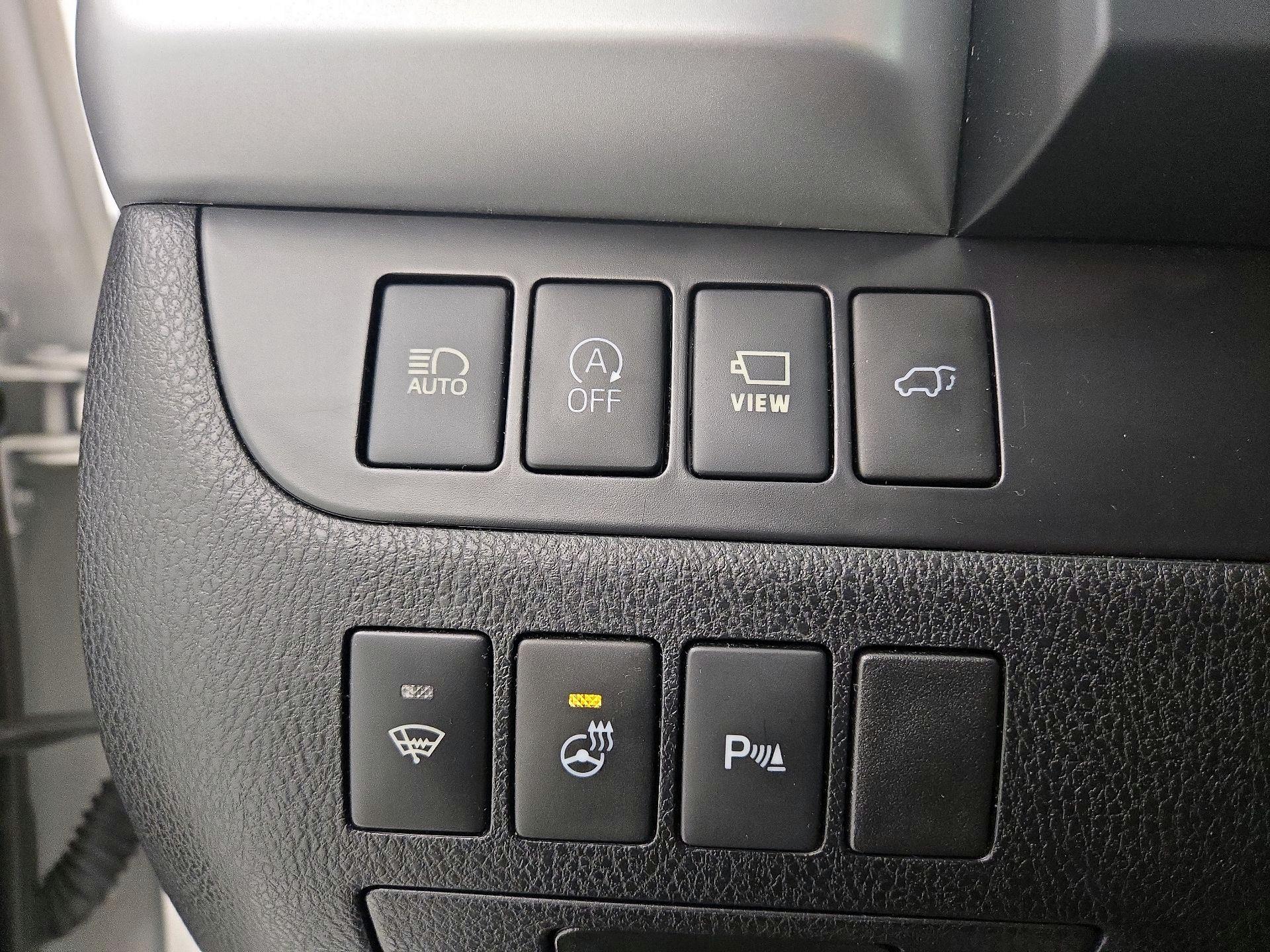 Thumbnail: 2018 Toyota Highlander - 13