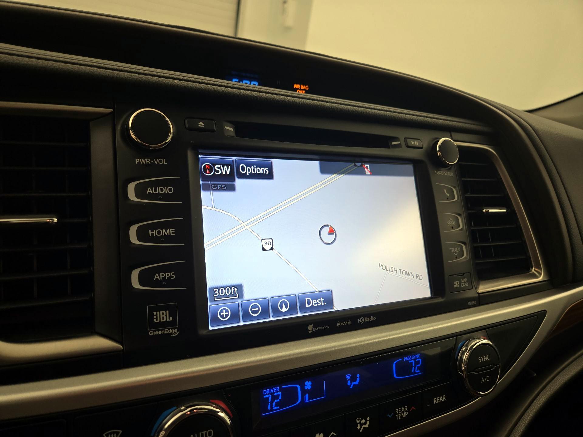 Thumbnail: 2018 Toyota Highlander - 14