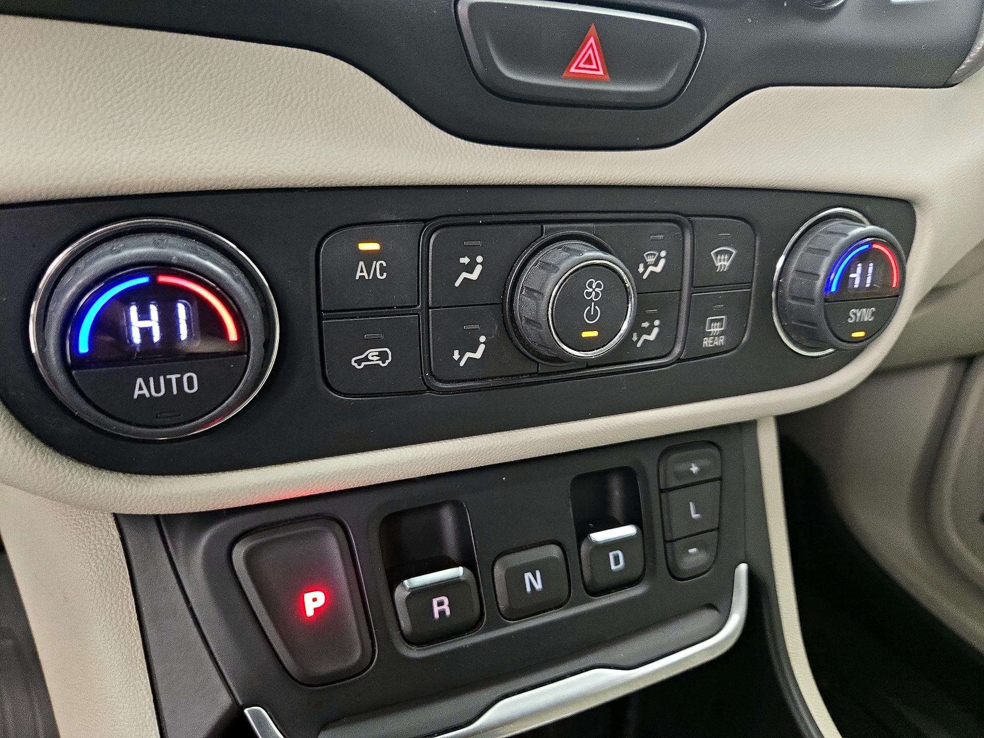 Thumbnail: 2019 GMC Terrain - 16