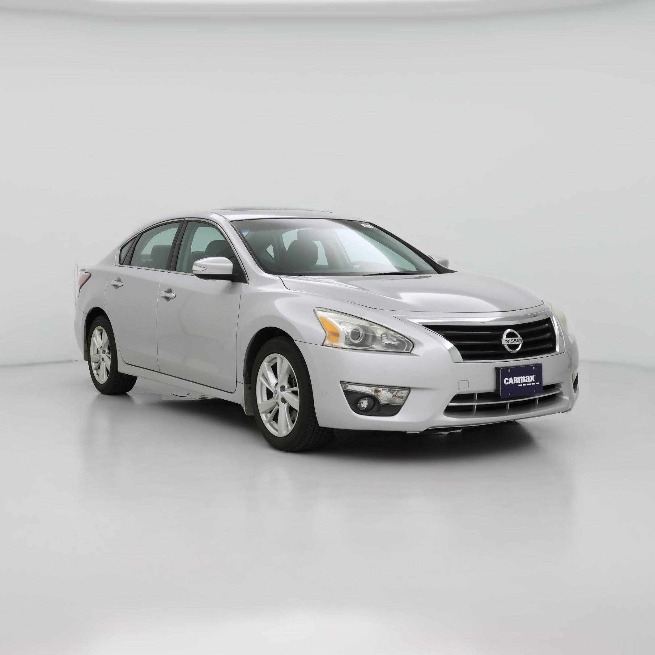 Thumbnail: 2015 Nissan Altima - 1
