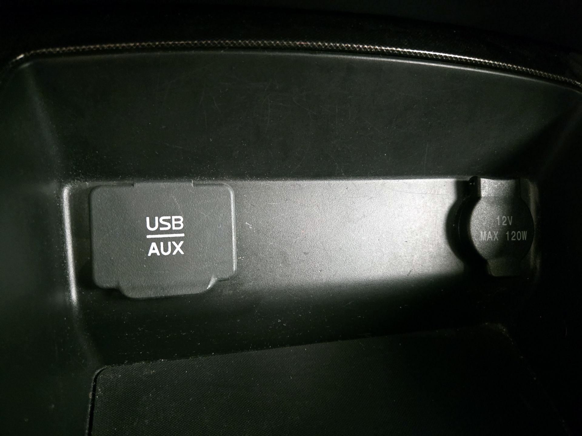 Thumbnail: 2015 Nissan Altima - 19